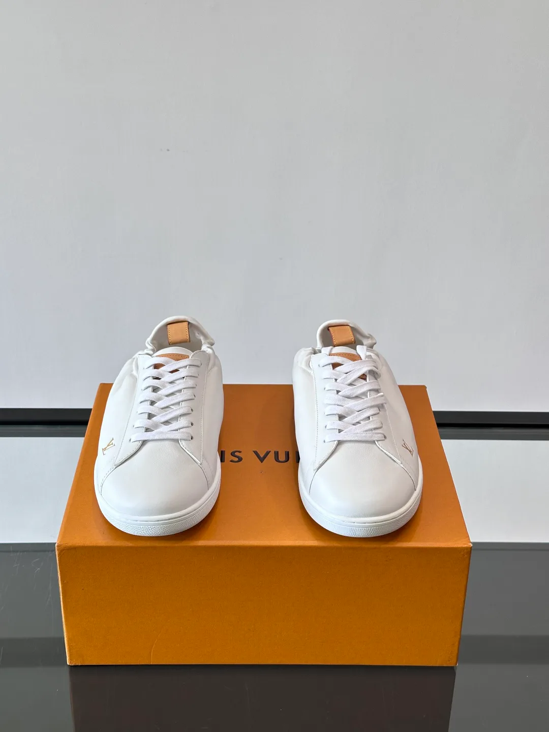 Кроссовки Мужские Louis Vuitton 18263693