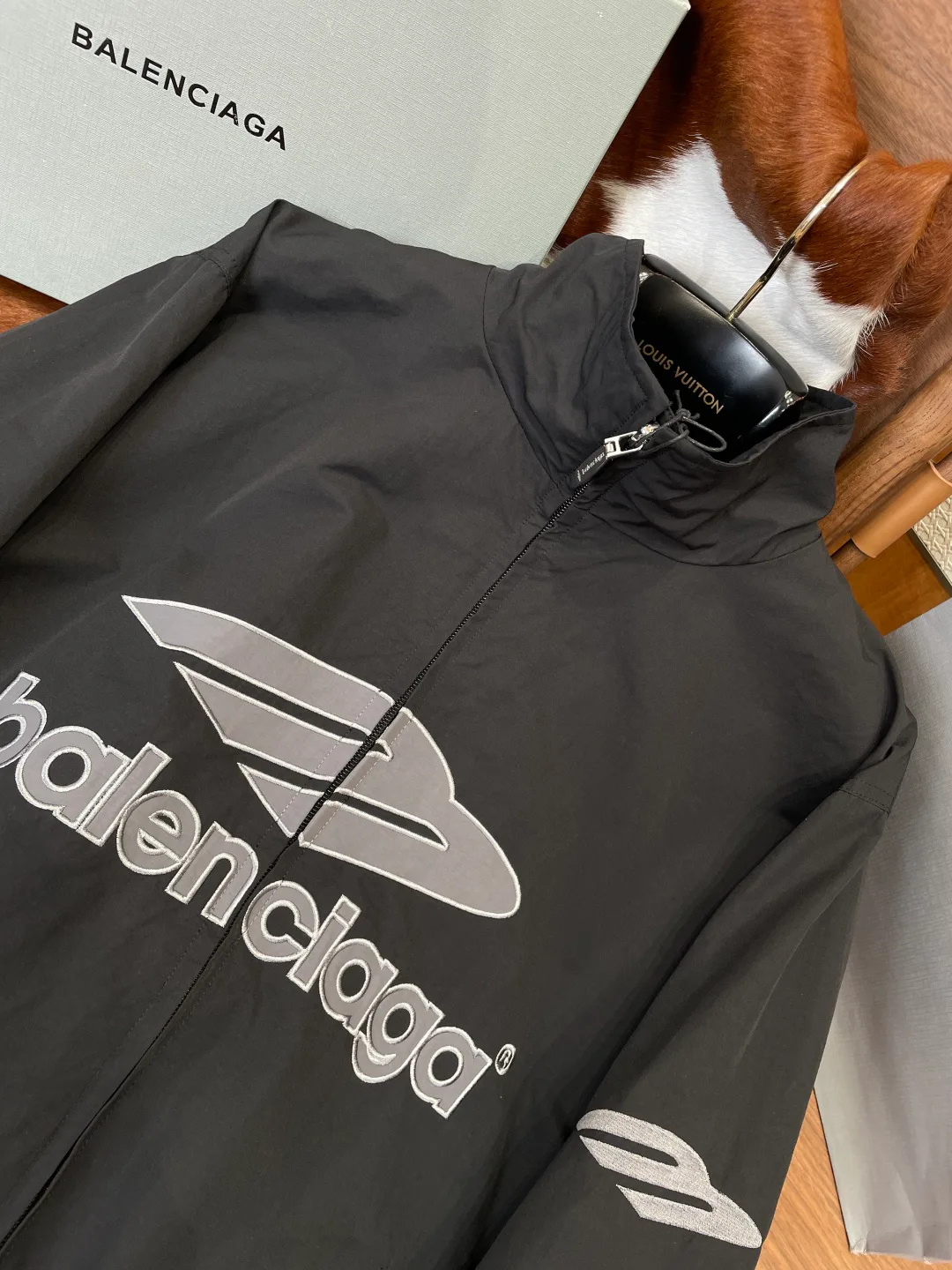 Куртки И Пуховики Мужские Balenciaga 10216573