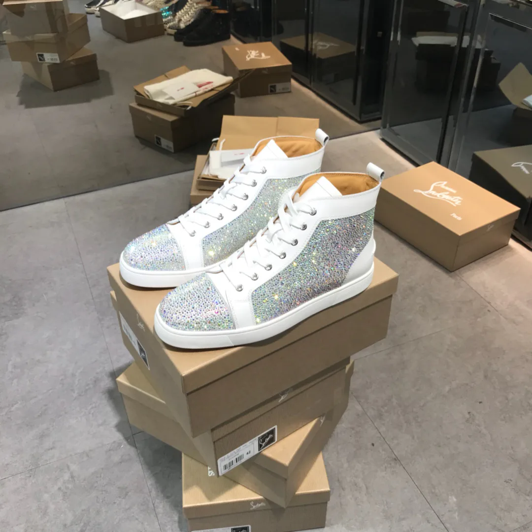 Кроссовки Женские Christian Louboutin 19081250