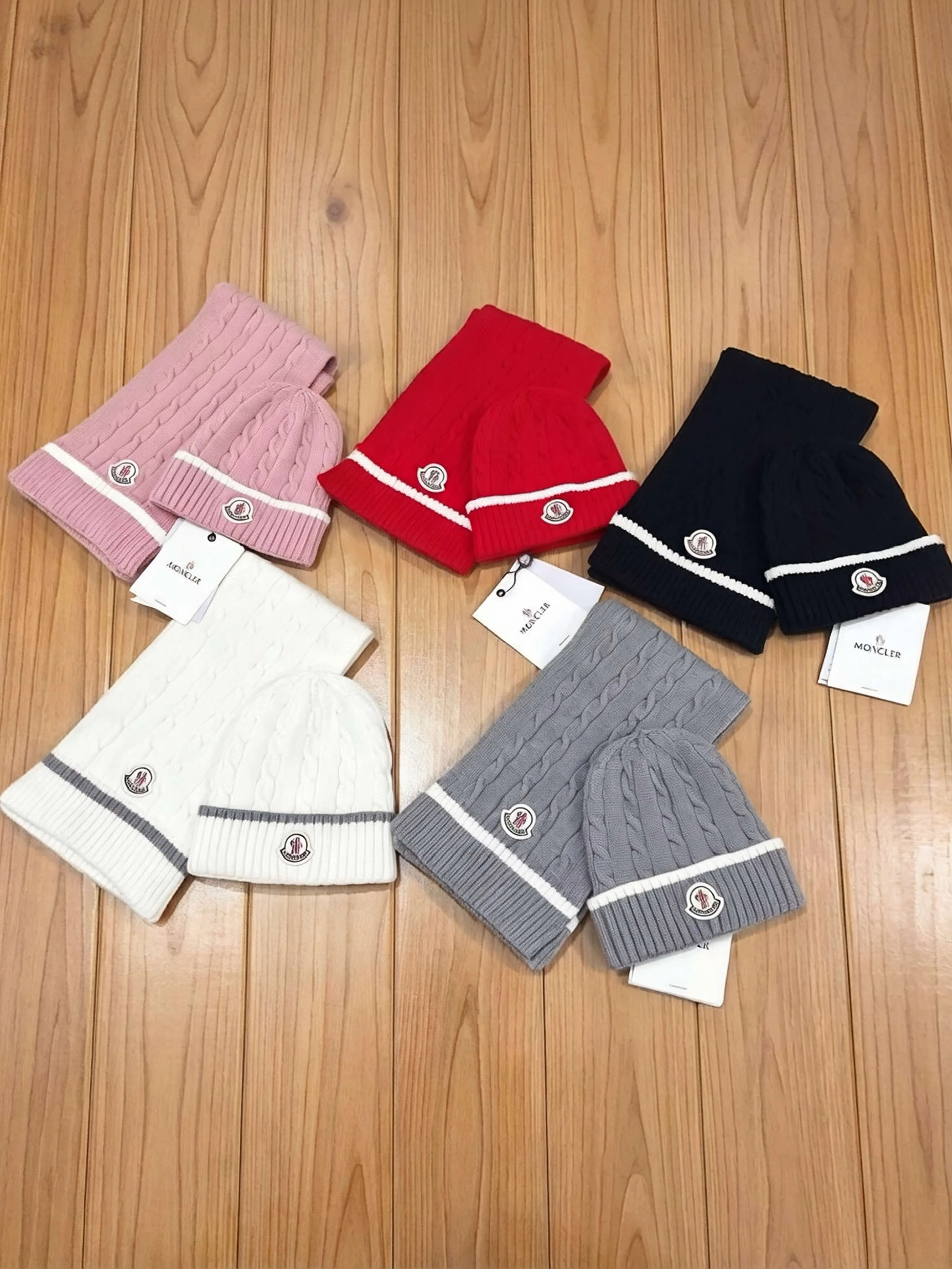 Головные Уборы Moncler 18078474