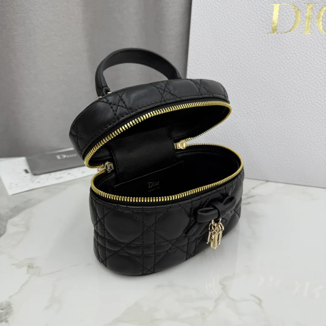 Классические Сумки Женские Christian Dior 11905729