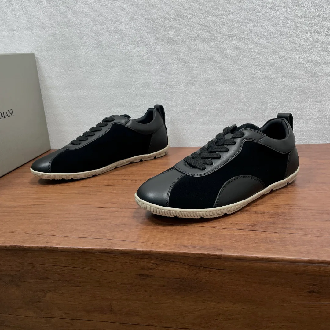 Кроссовки Мужские Armani 15336891