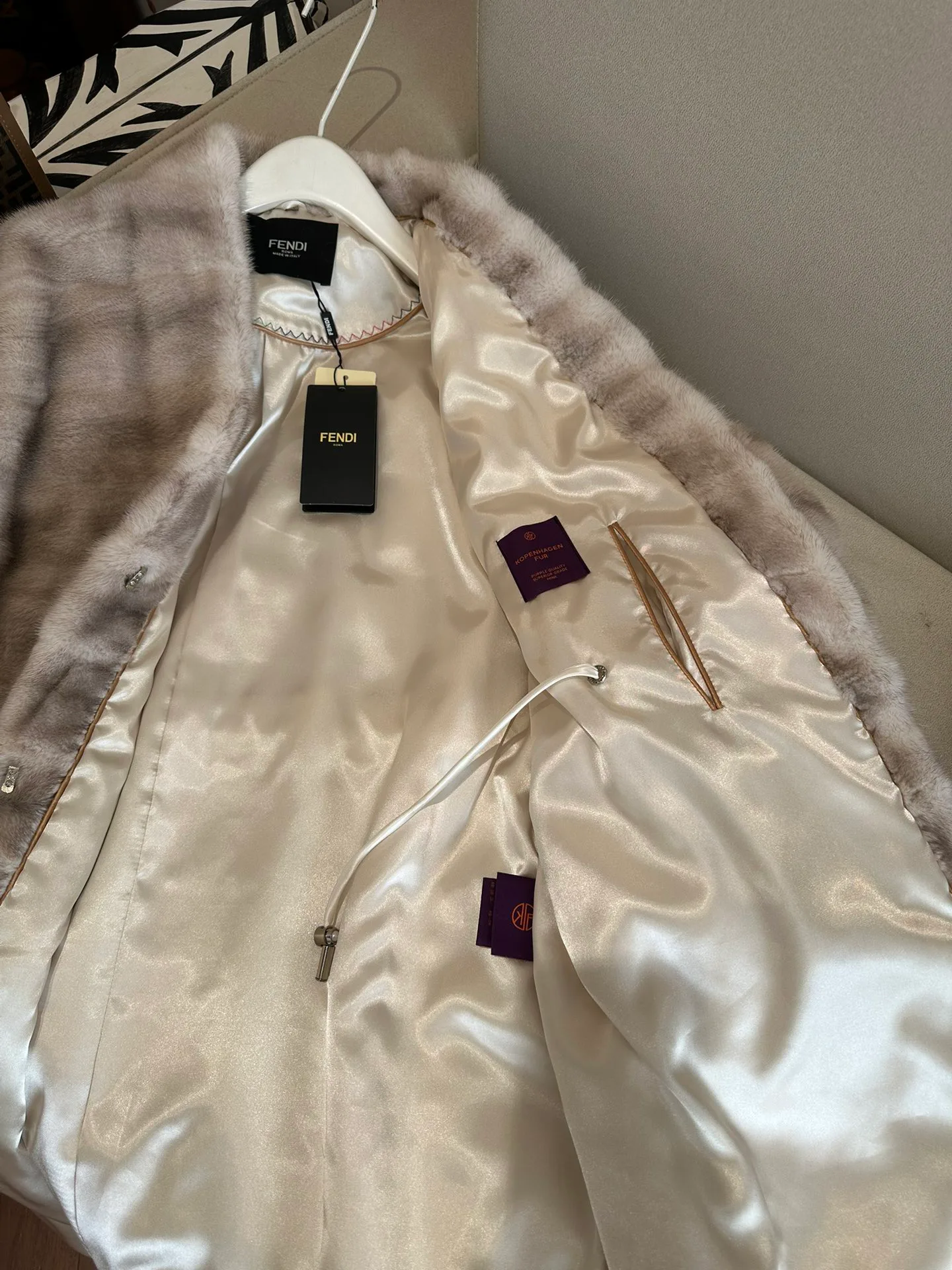 Шубы Женские Fendi 1388432