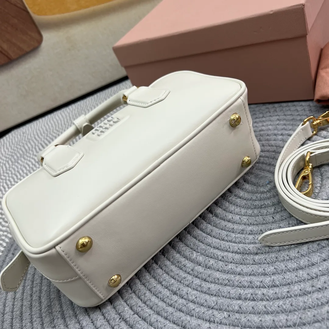 Сумки На Ремне Женские Miu Miu 35684