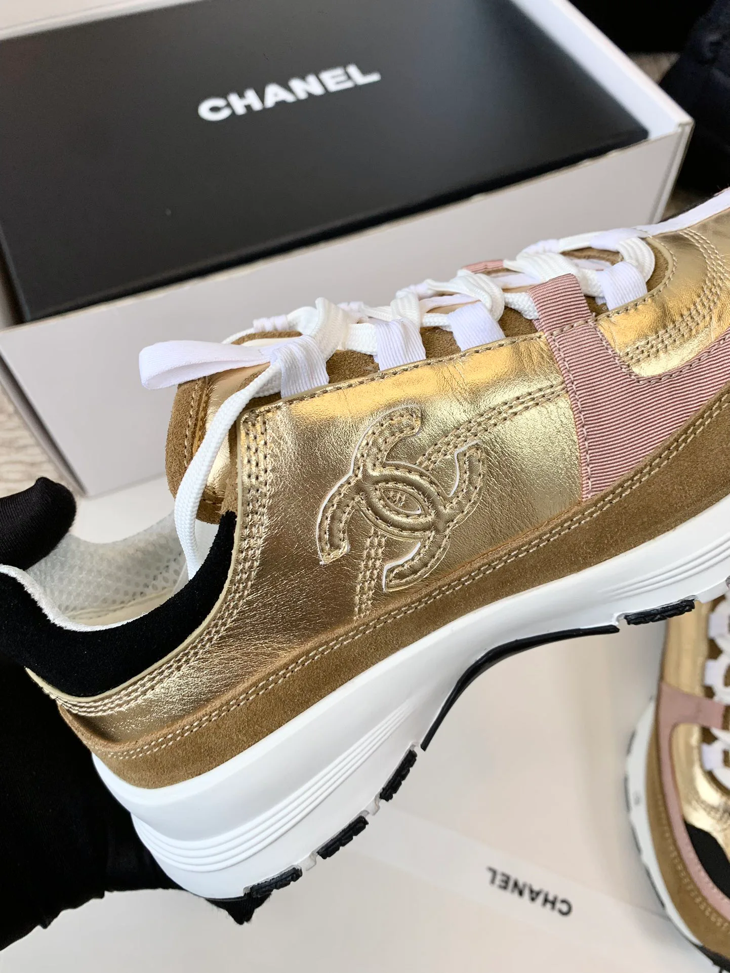 Кроссовки Женские Chanel 10914112