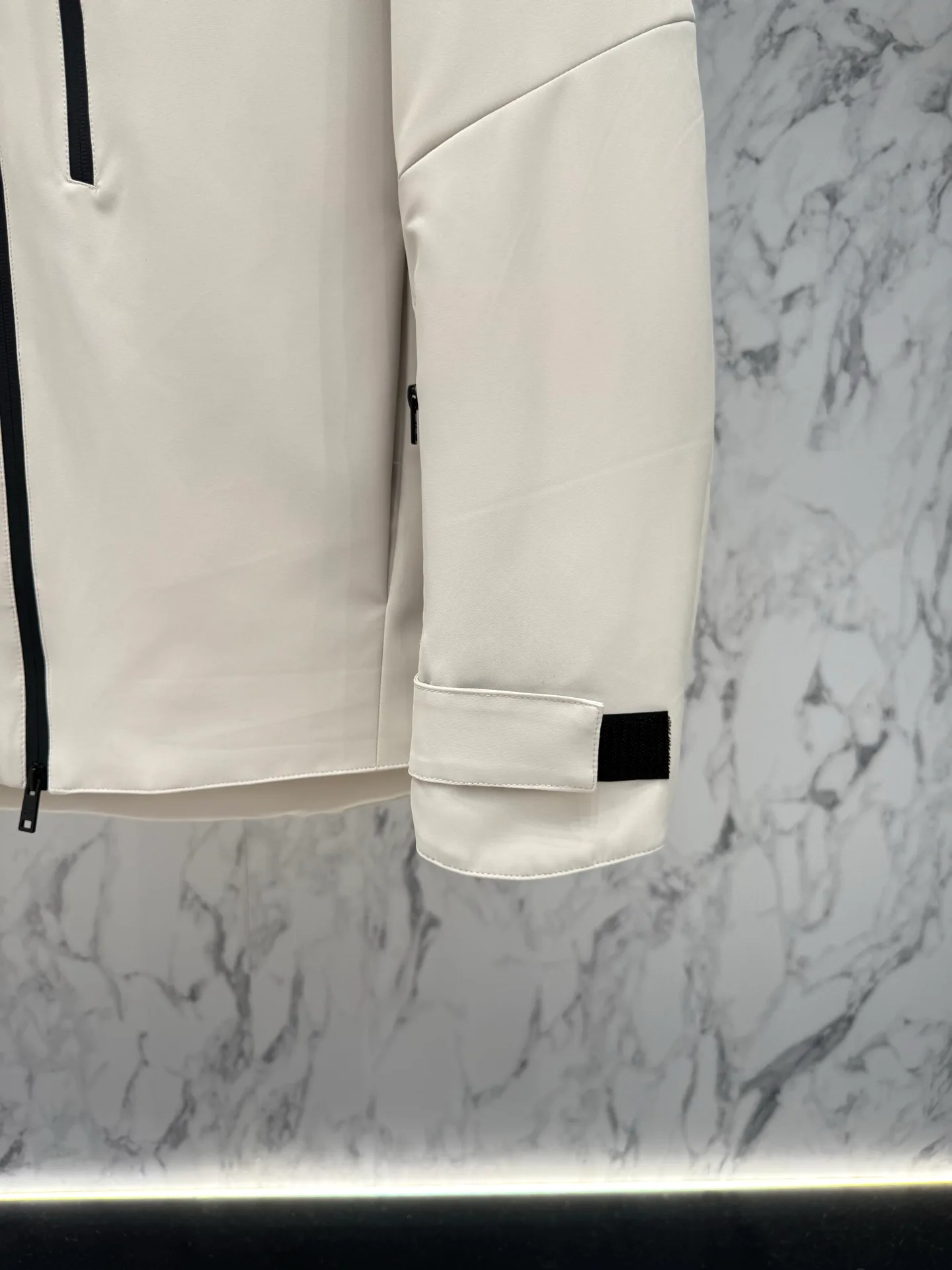 Куртки И Пуховики Женские Prada 18046486
