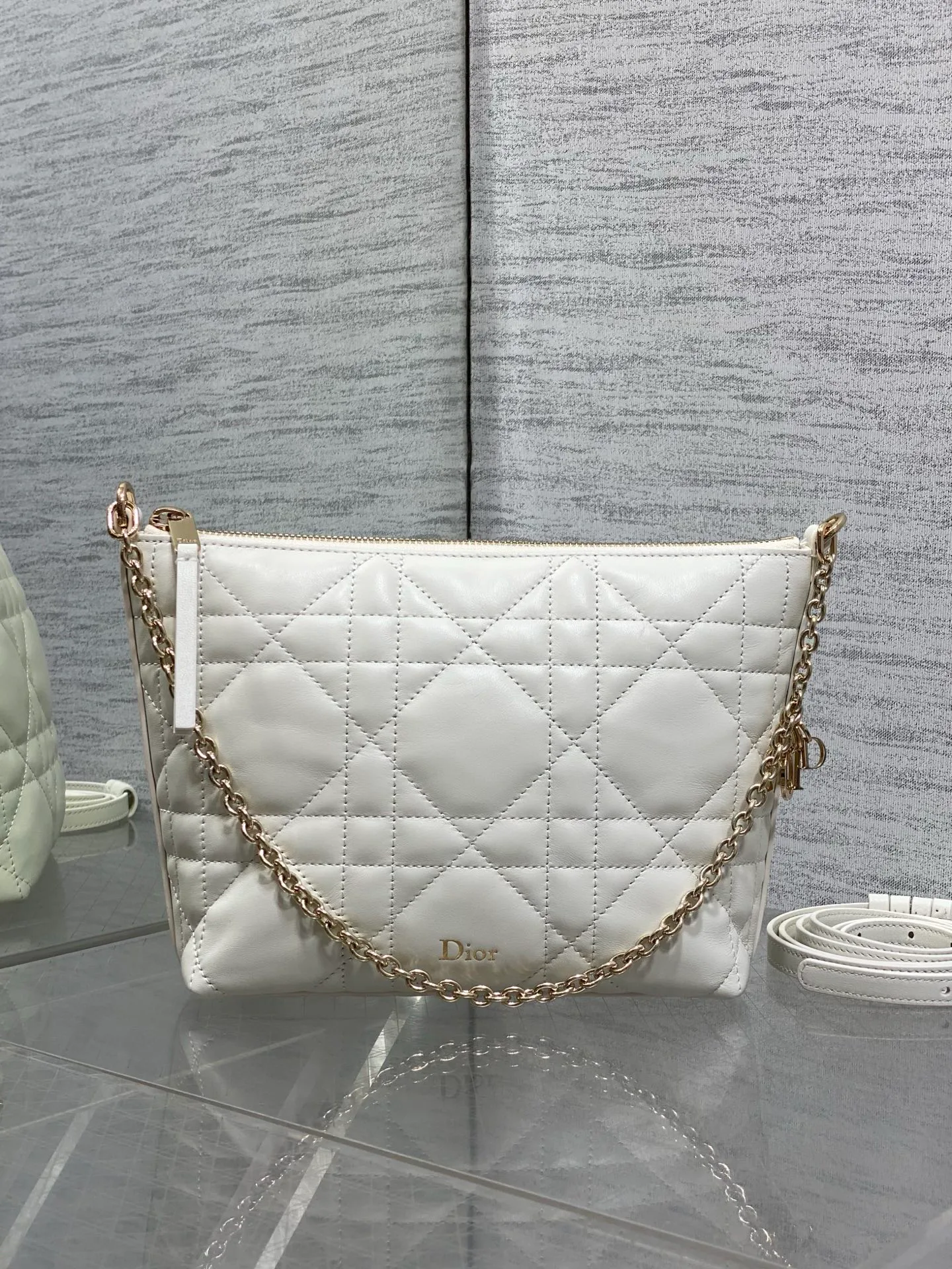 Классические Сумки Женские Christian Dior 17629527