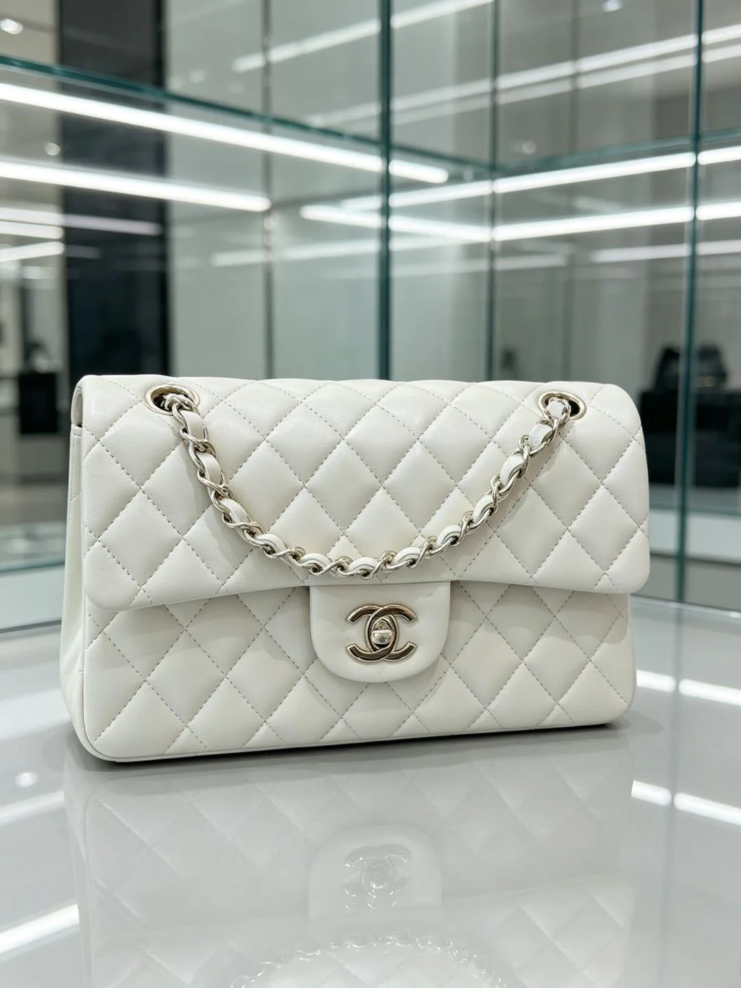 Классические Сумки Женские Chanel 18004402