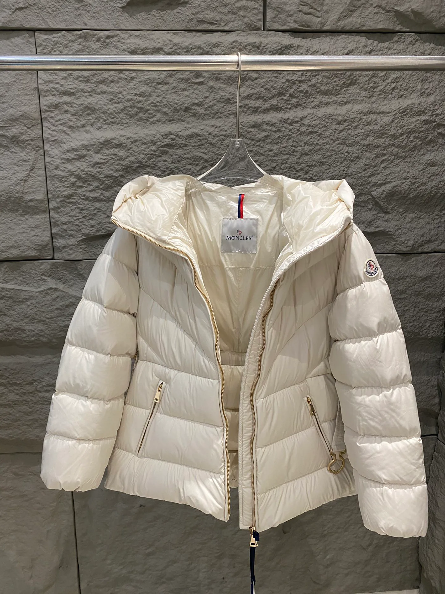 Куртки И Пуховики Женские Moncler 18723722