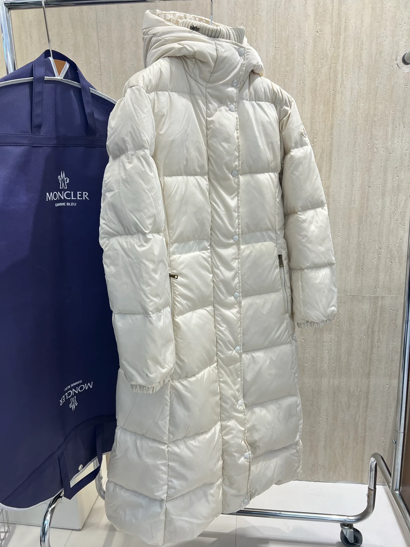 Куртки И Пуховики Женские Moncler 18723417