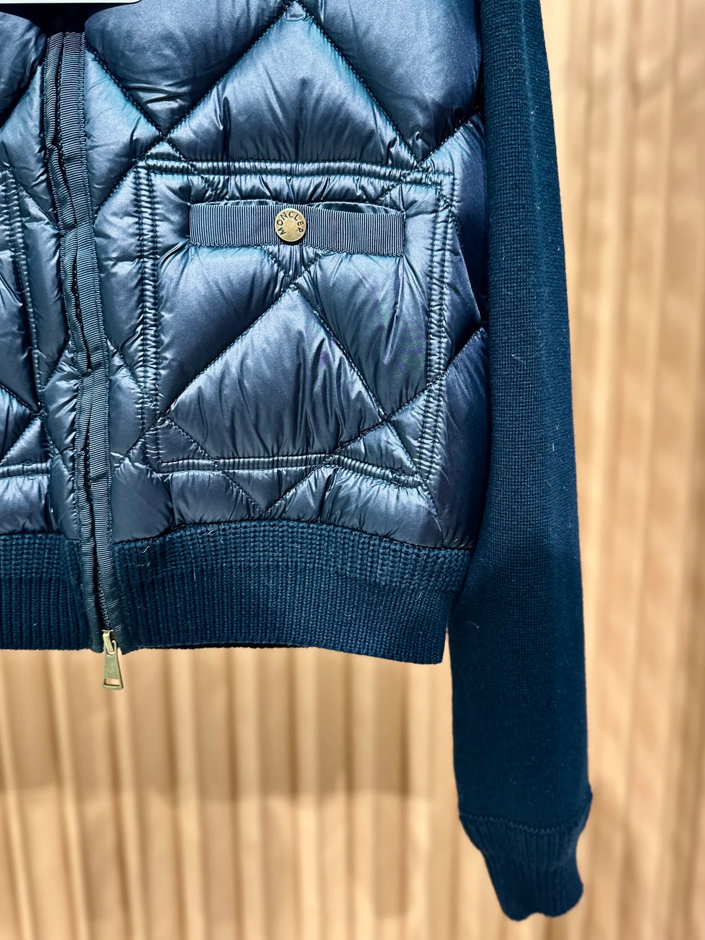 Куртки И Пуховики Женские Moncler 18106079