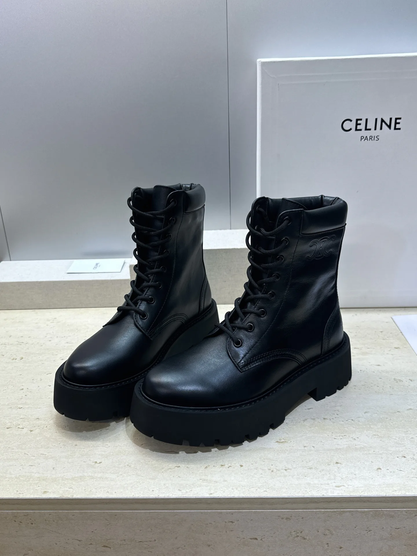 Ботинки Женские Celine 17344266