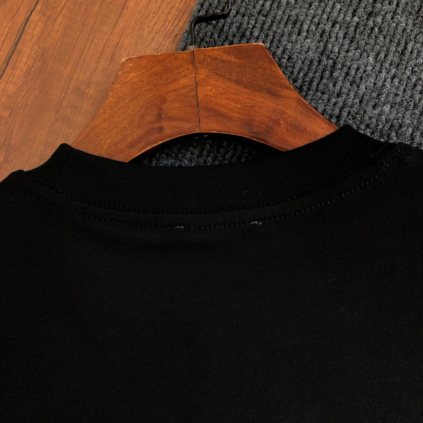 Футболки Женские Moncler 10937976