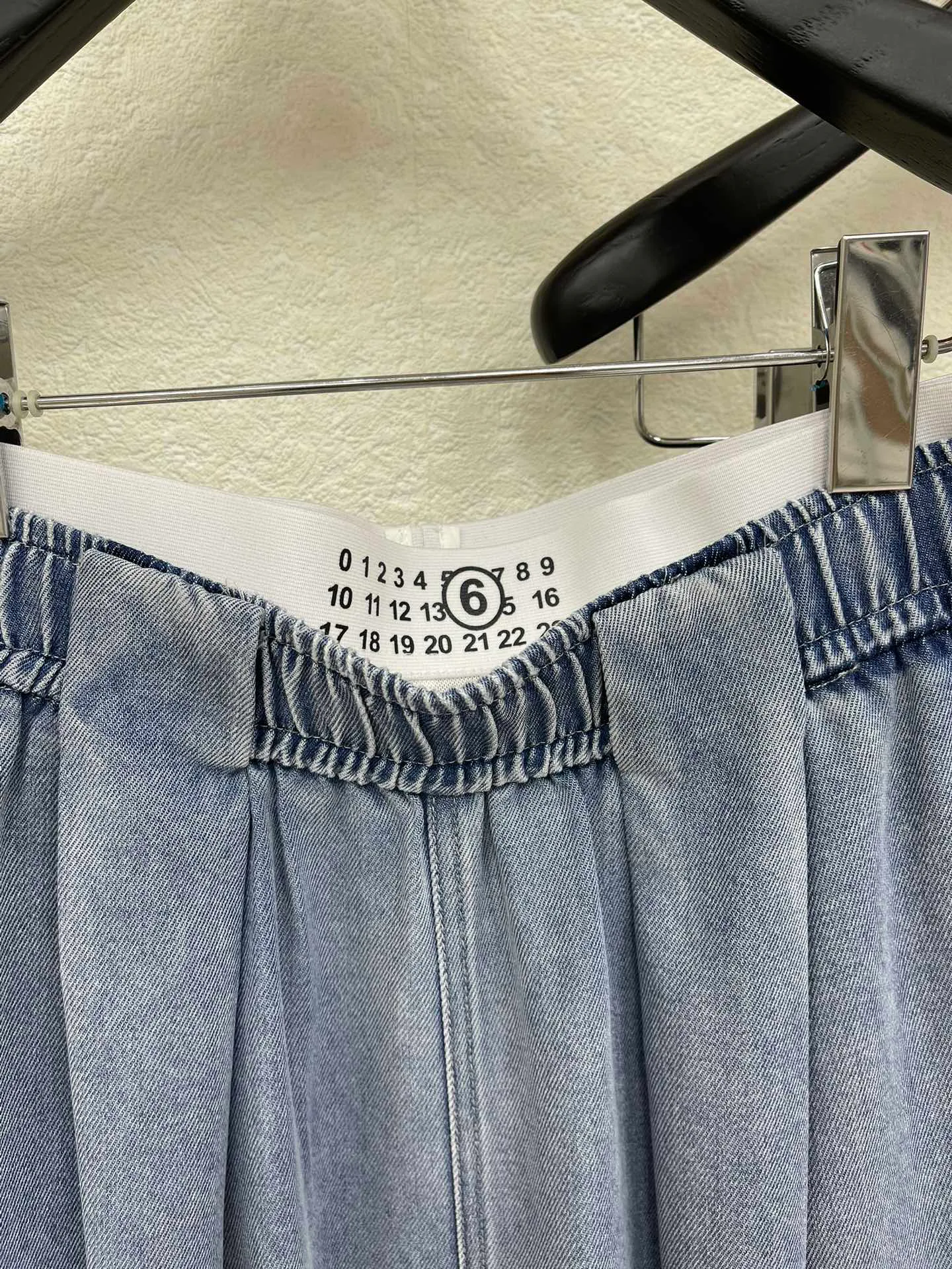 Джинсы Женские Maison Margiela 11340560