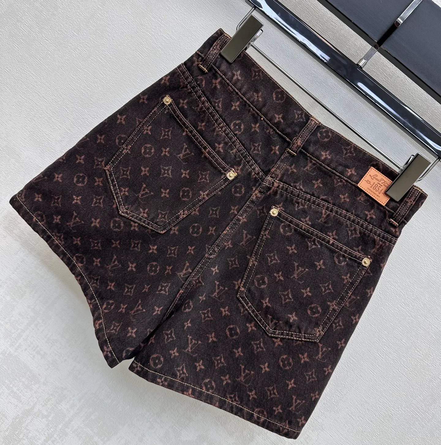 Шорты Женские Louis Vuitton 11682727
