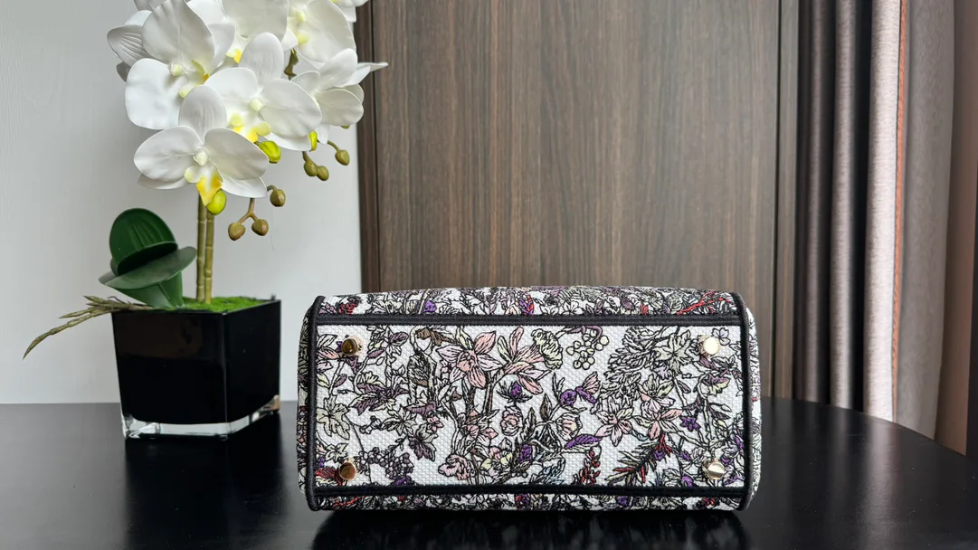 Классические Сумки Женские Christian Dior 19465