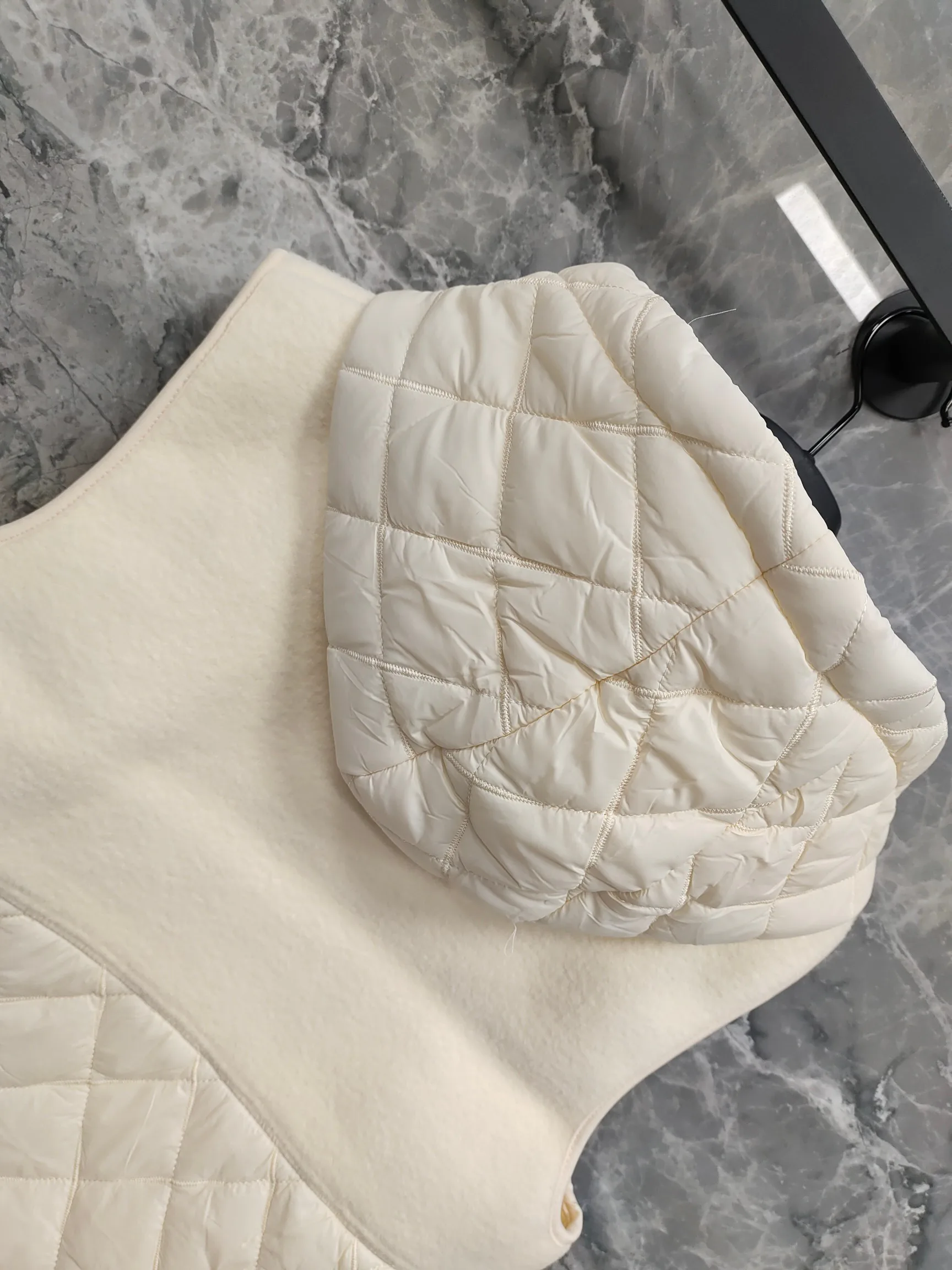 Жилеты Женские Moncler 18743556