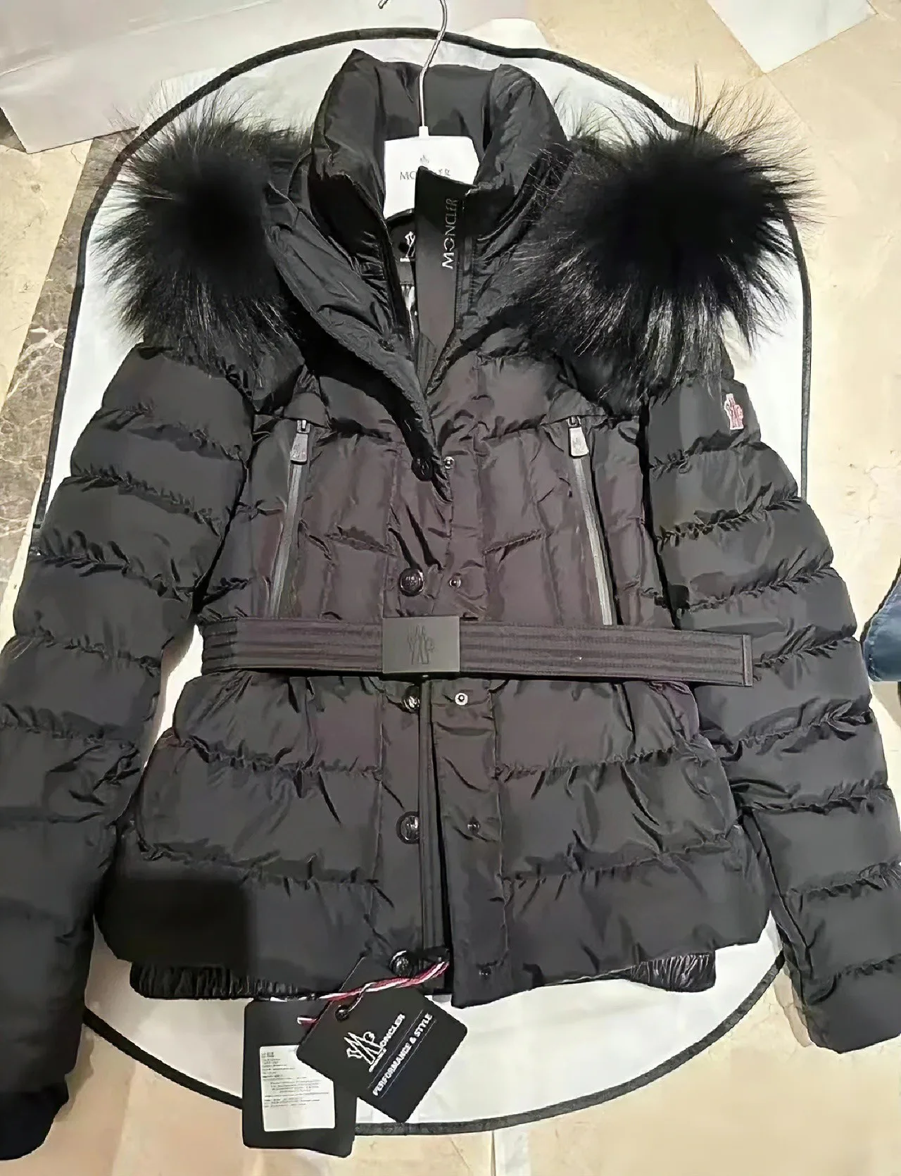 Куртки И Пуховики Женские Moncler 18710172