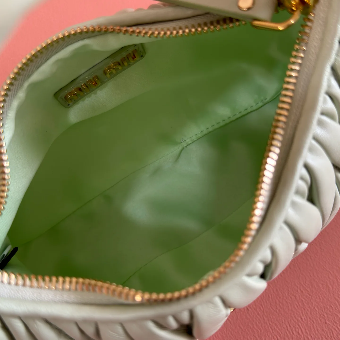 Сумки На Ремне Женские Miu Miu 18148095