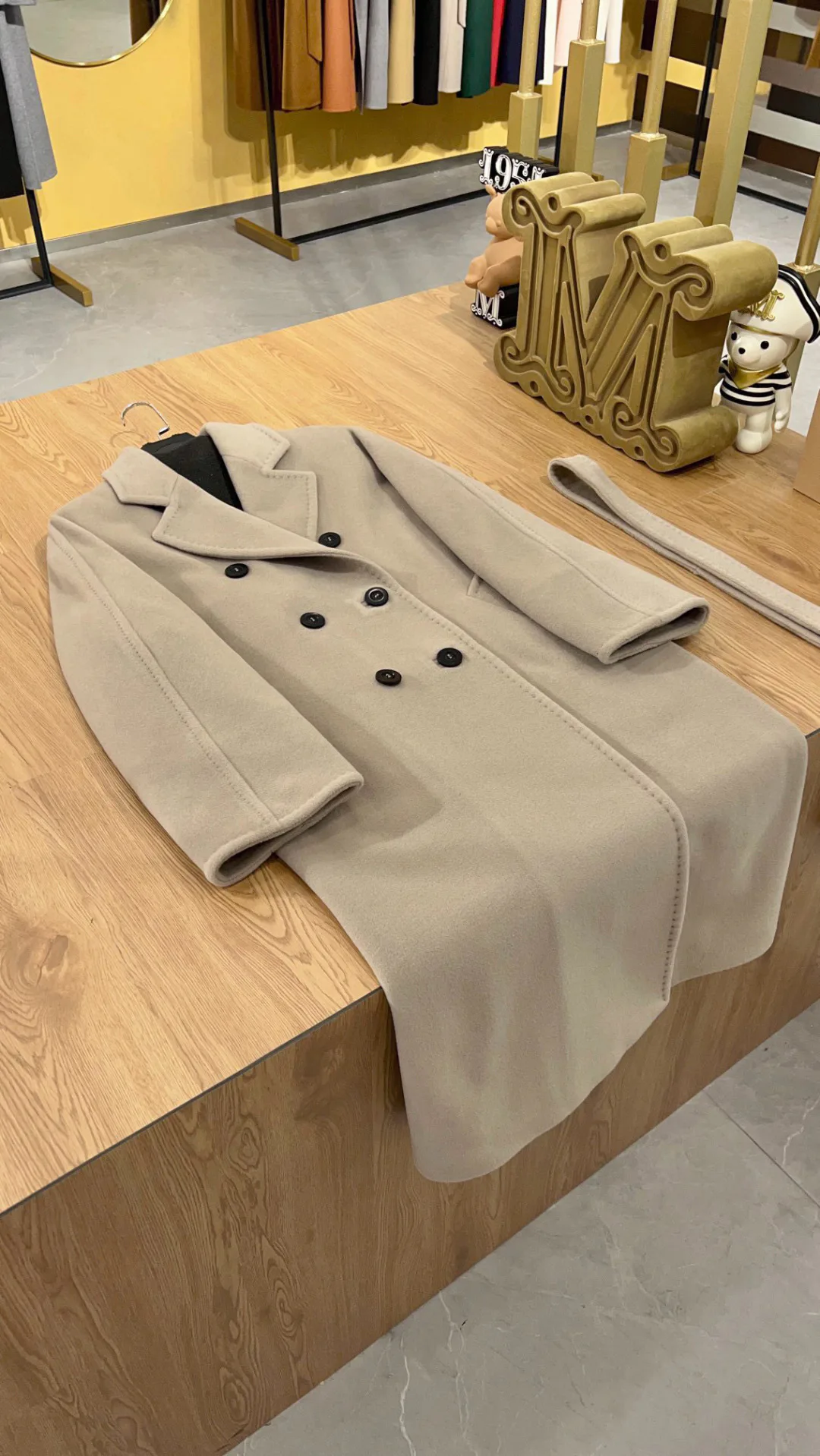 Пальто Женские Max Mara 1750396