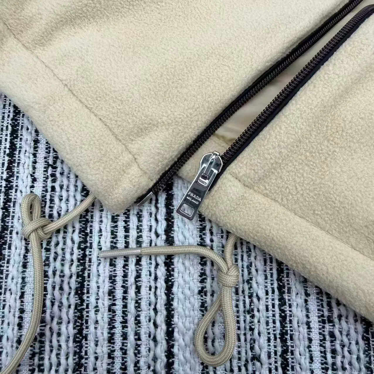 Куртки Женские Prada 793212