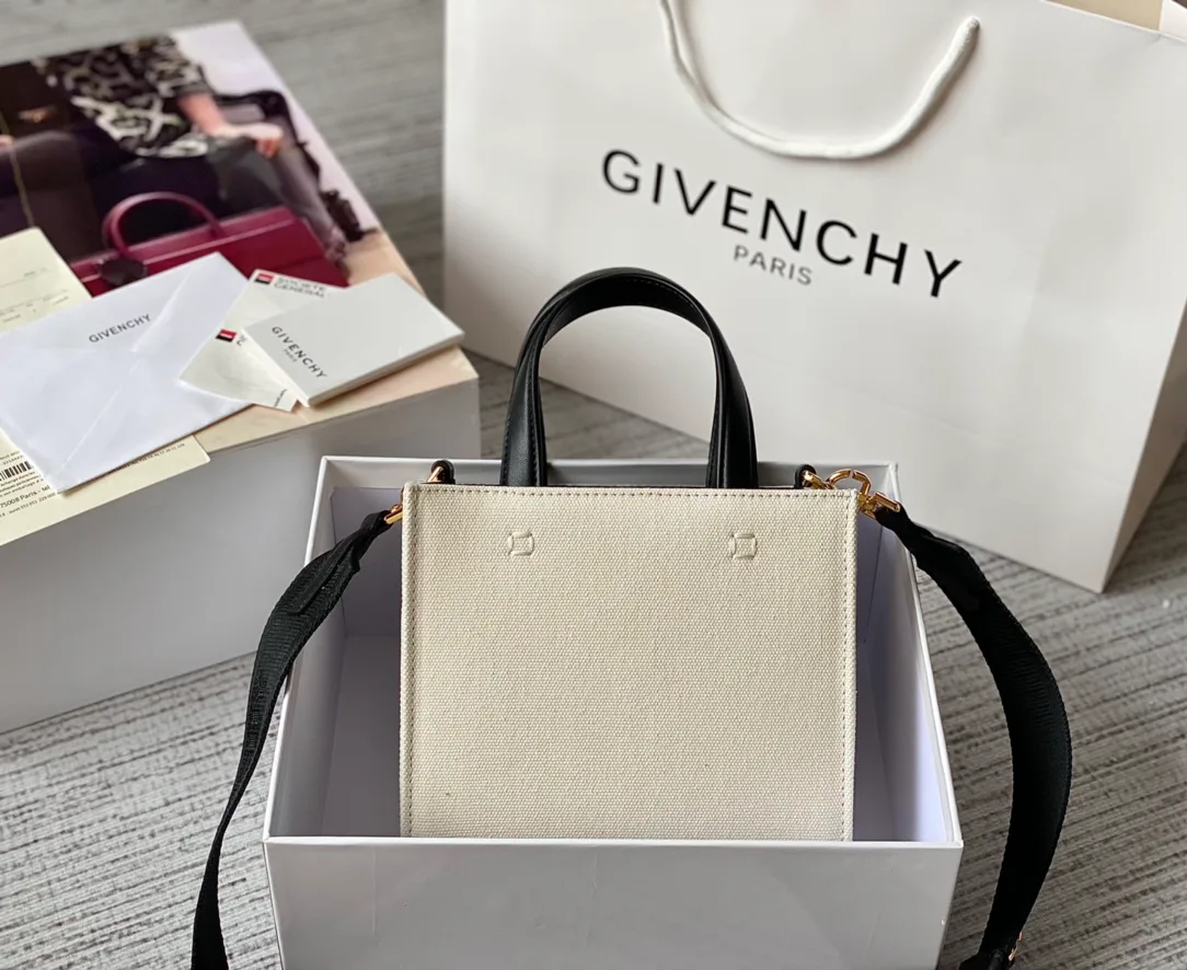 Сумки На Ремне Женские Givenchy 445202