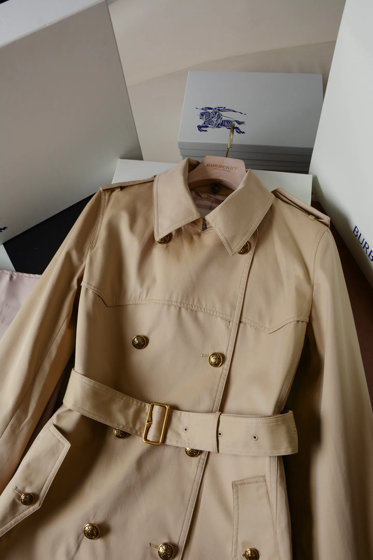 Тренчи Женские Burberry 17906695