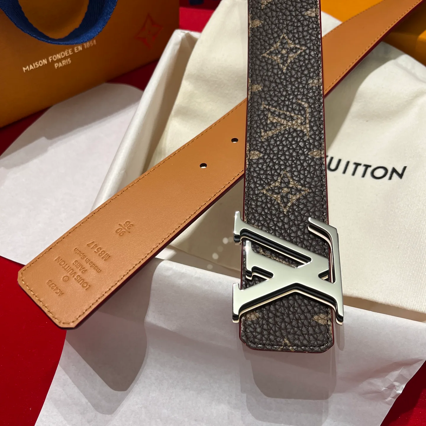 Ремни Louis Vuitton 17645332