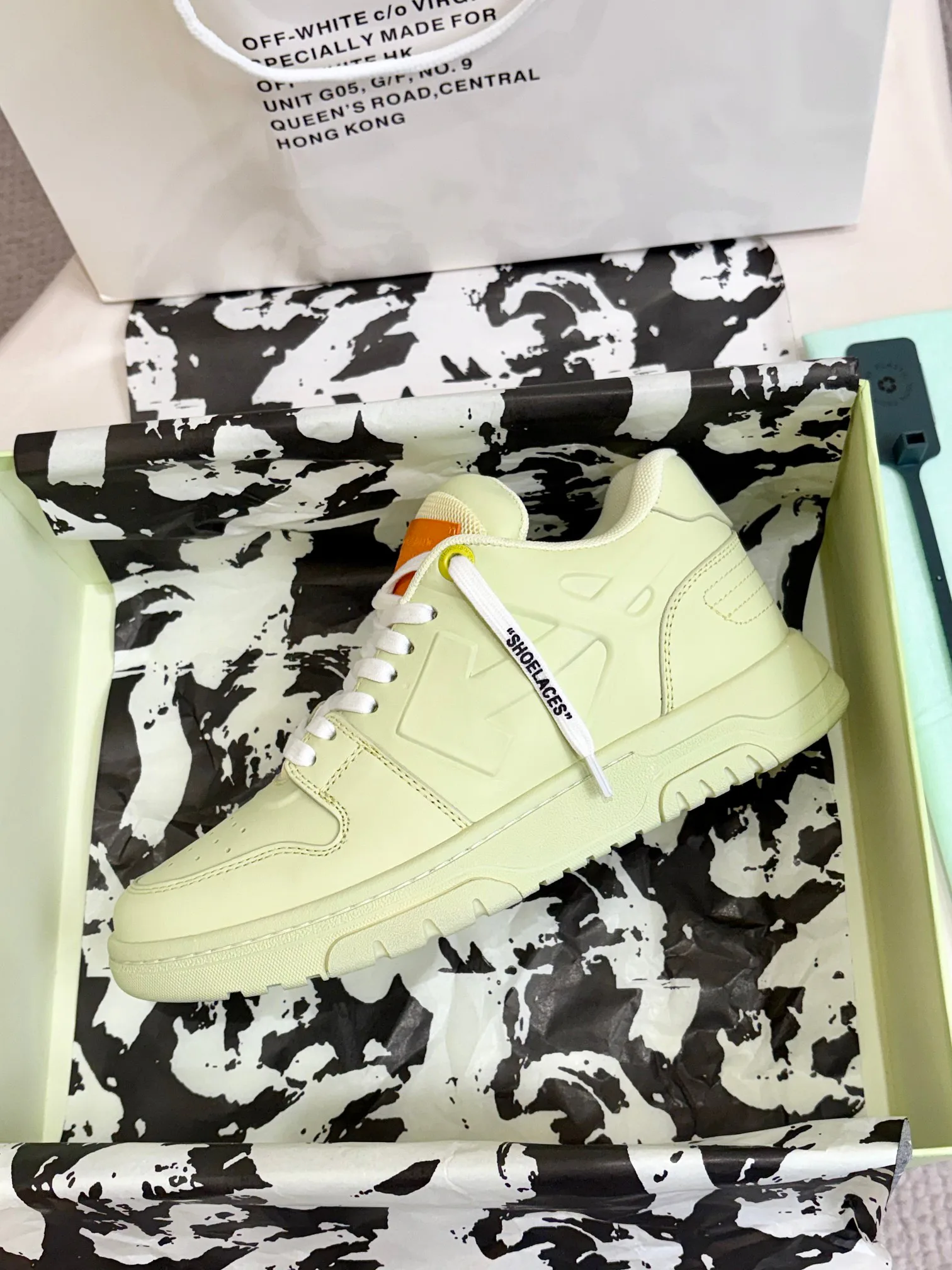 Кроссовки Женские Off-White 18158690
