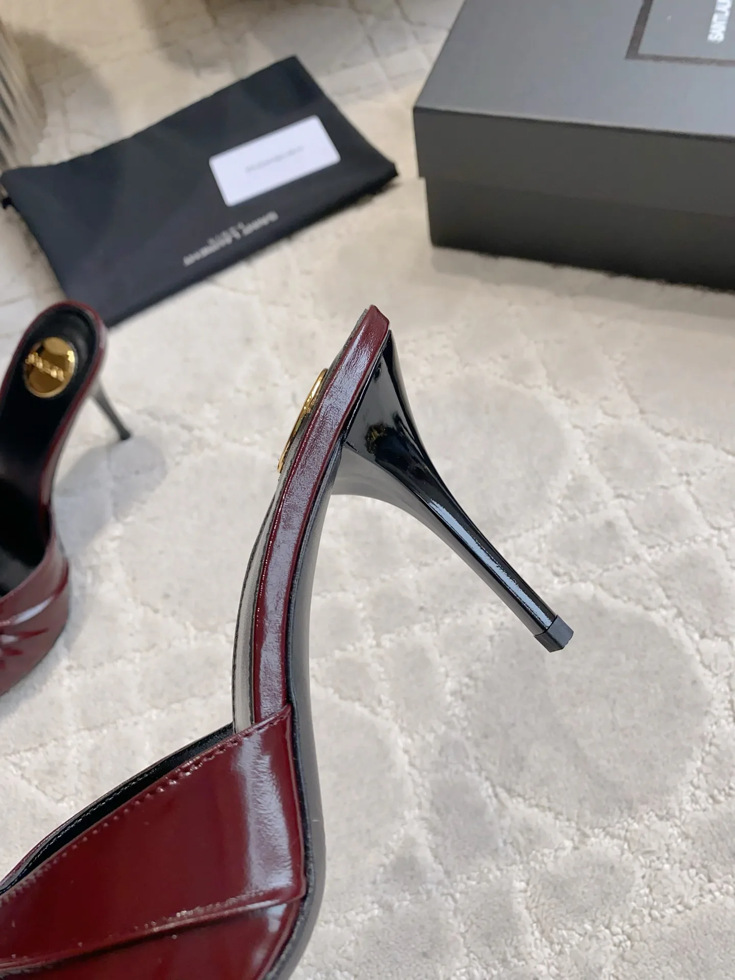 Босоножки Женские Saint Laurent 13332011