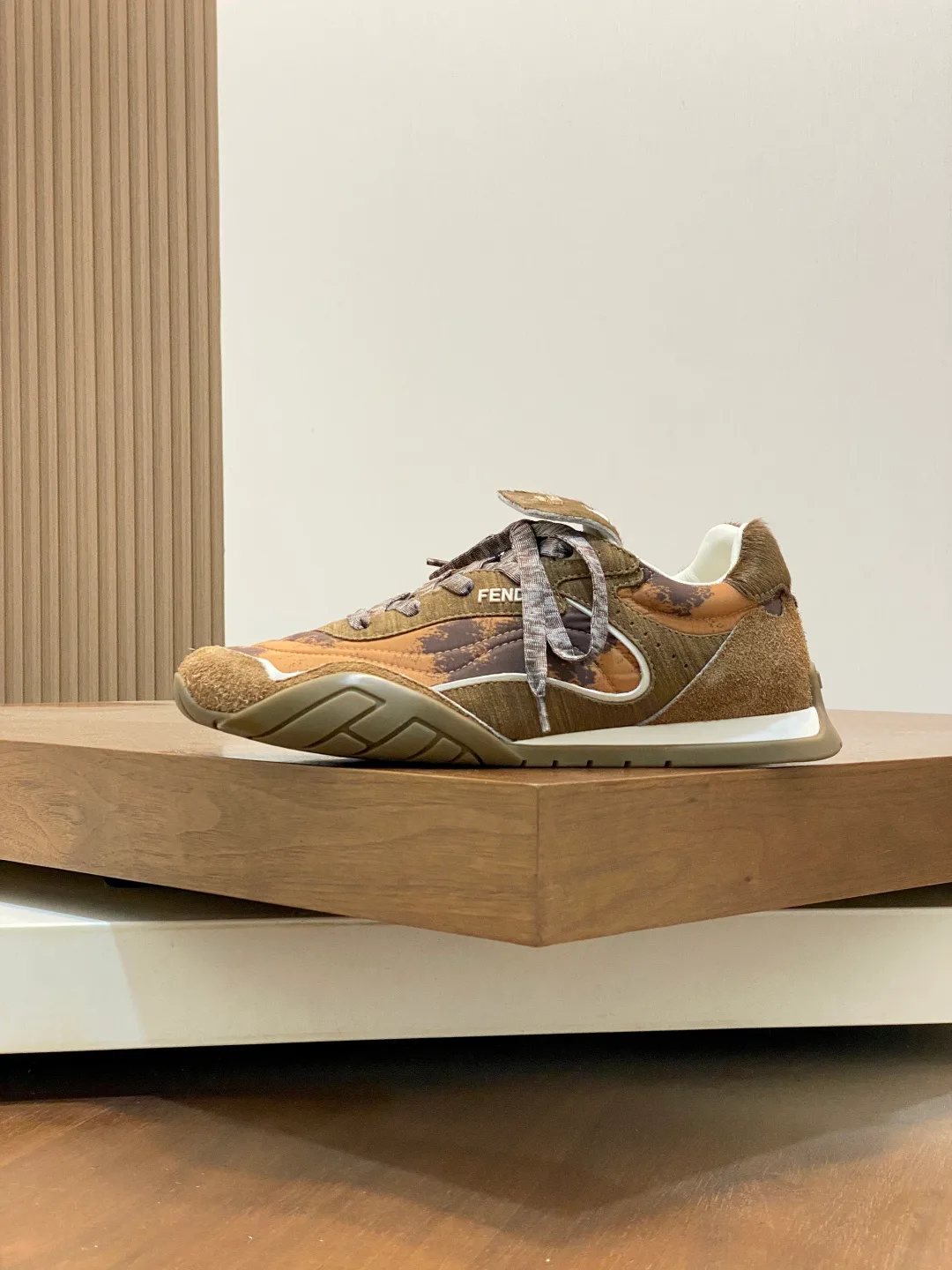 Кроссовки Мужские Fendi 886248