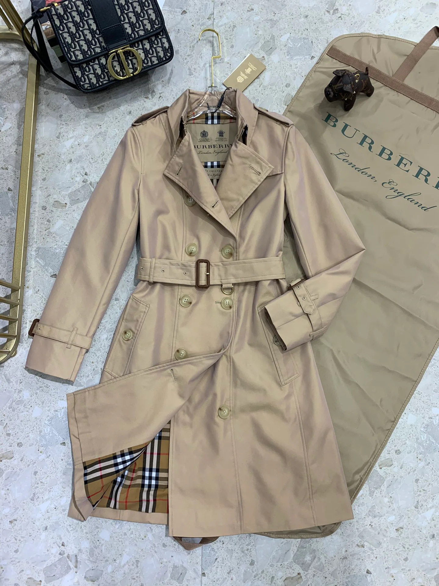 Тренчи Женские Burberry 18903181