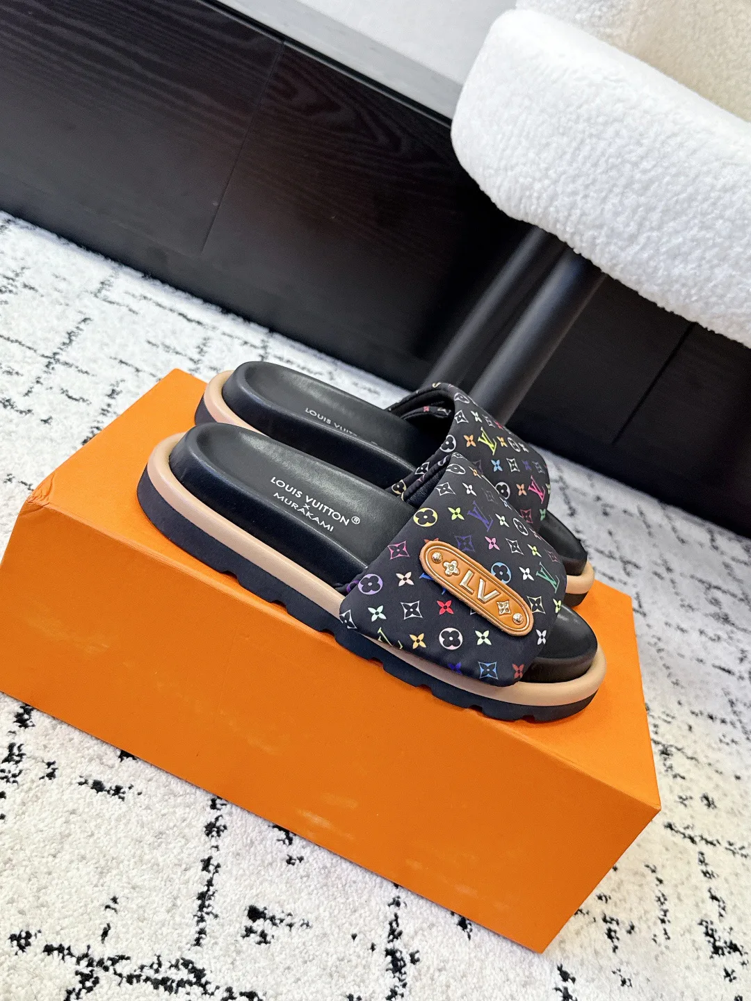 Шлепанцы Женские Louis Vuitton 1752810