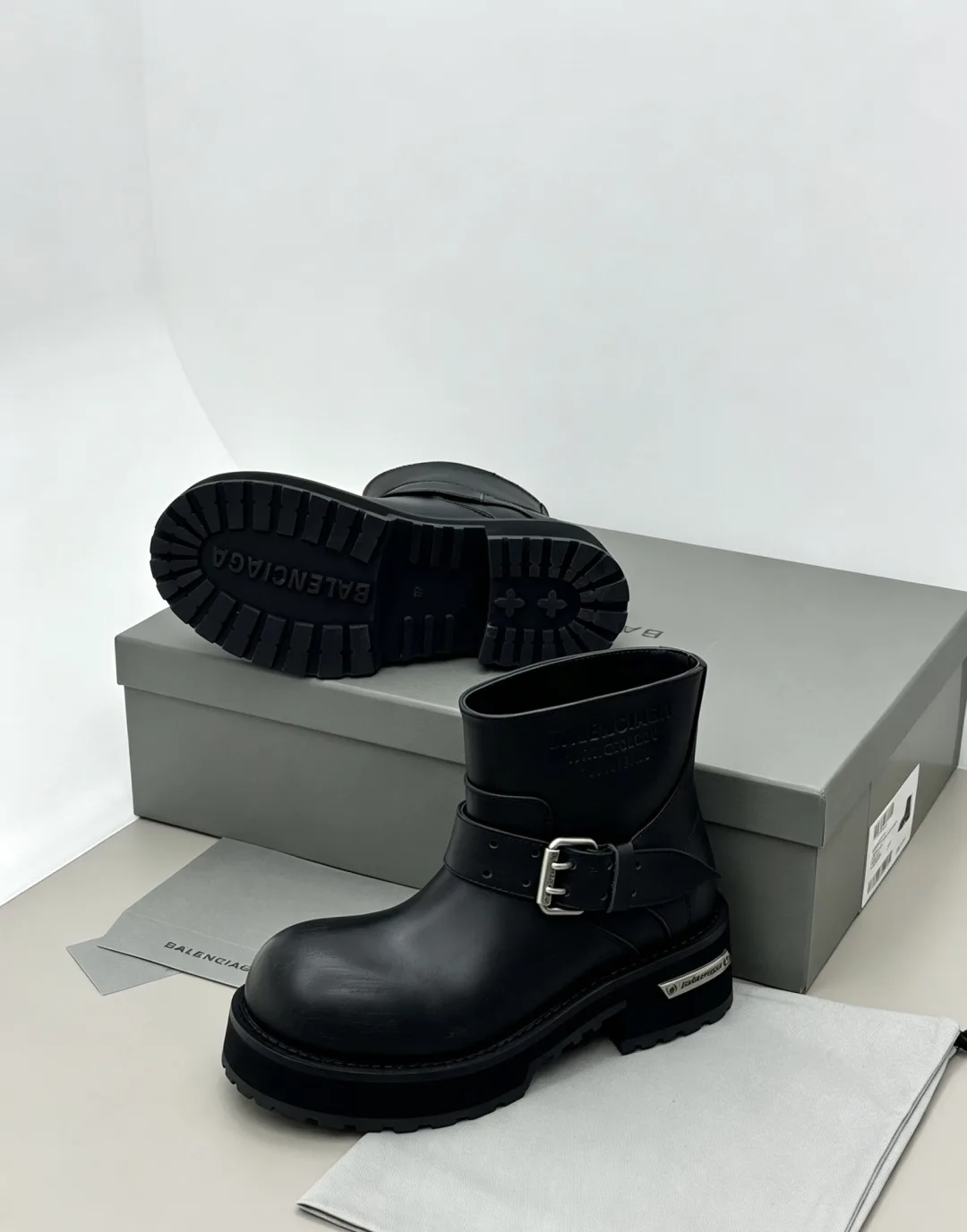 Ботинки Женские Balenciaga 18006163