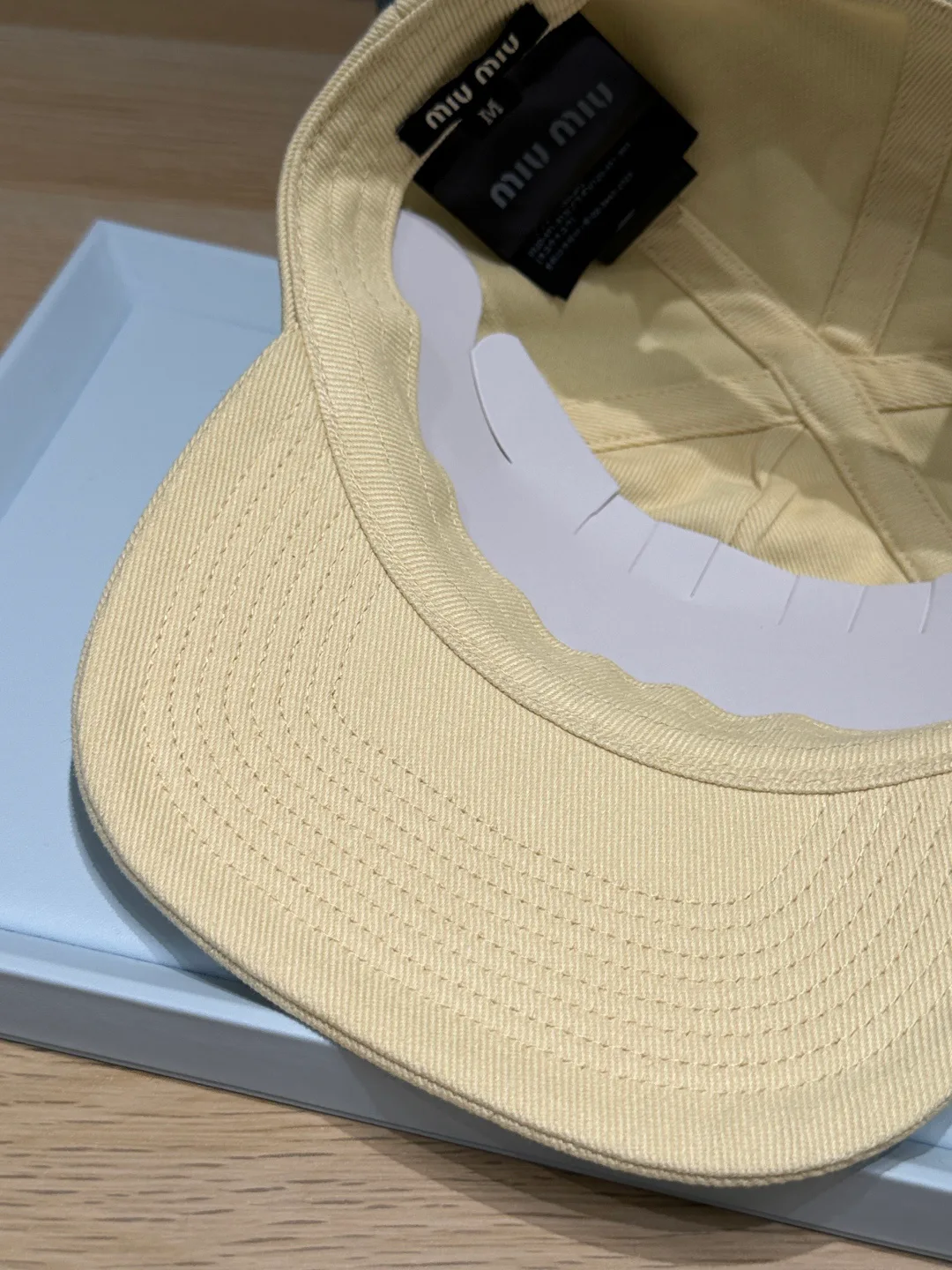 Головные Уборы Miu Miu 869566