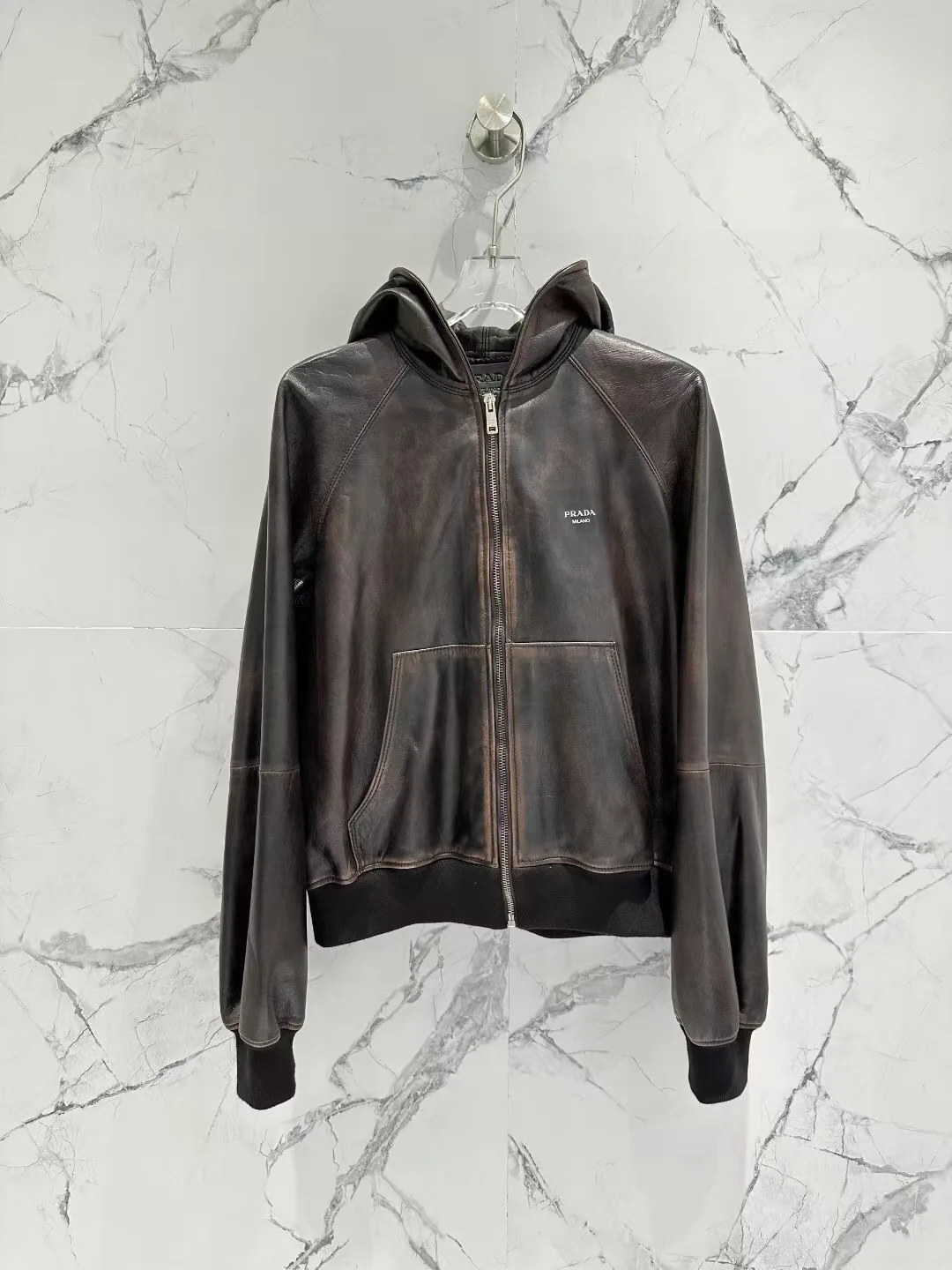 Кожаные Куртки И Дублёнки Женские Prada 13186444