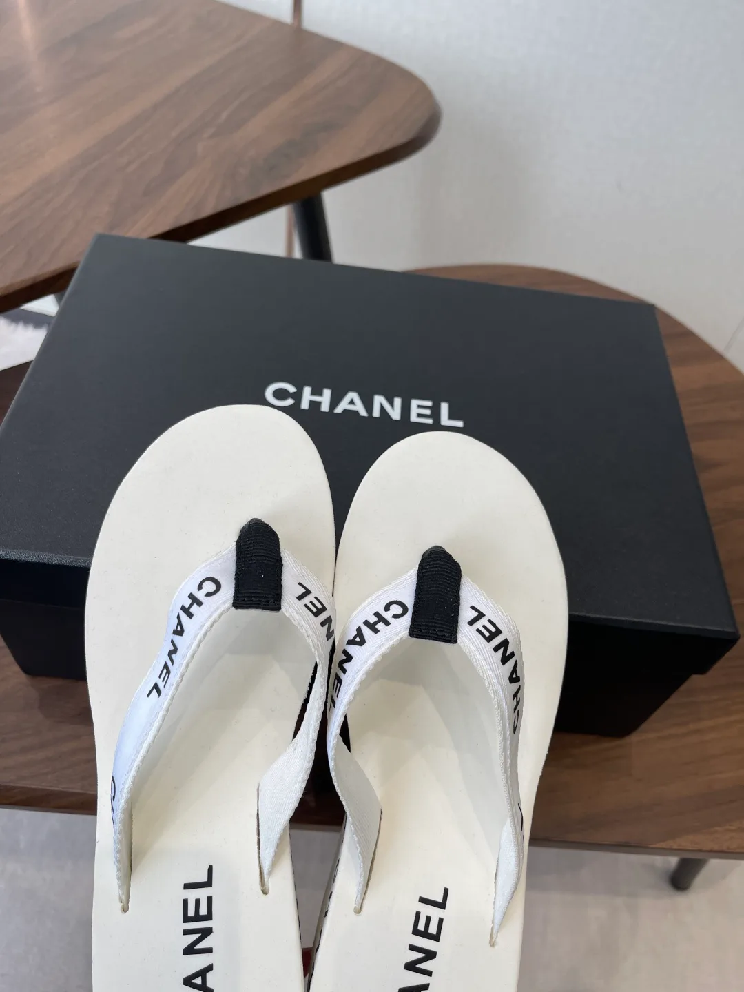 Шлепанцы Женские Chanel 11350616