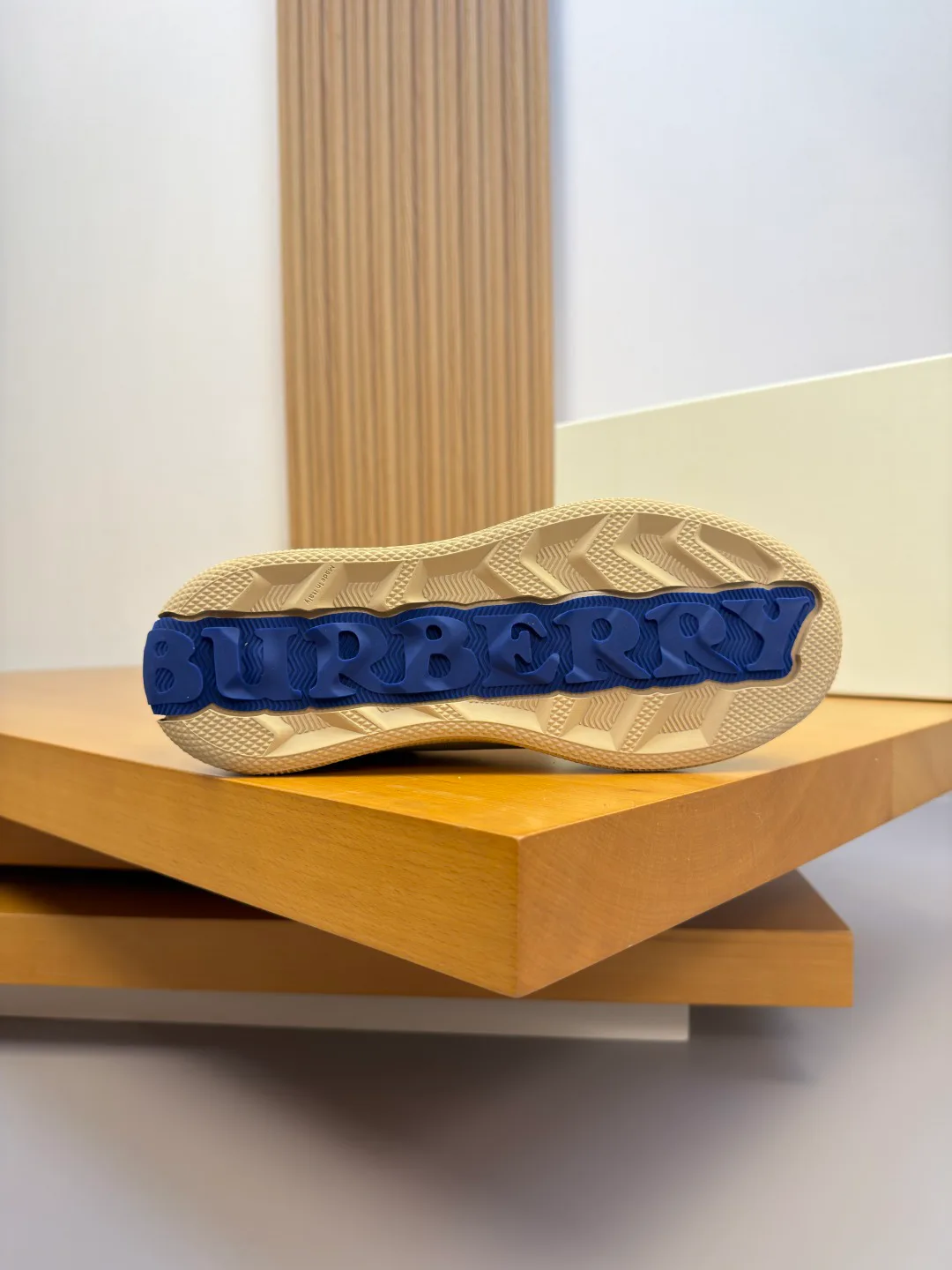 Кроссовки Мужские Burberry 18744130