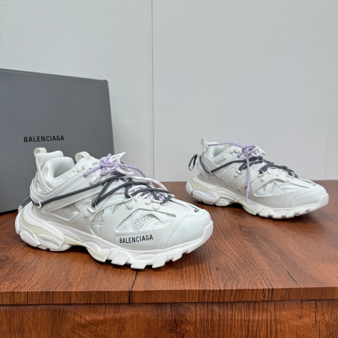 Кроссовки Женские Balenciaga 13216467