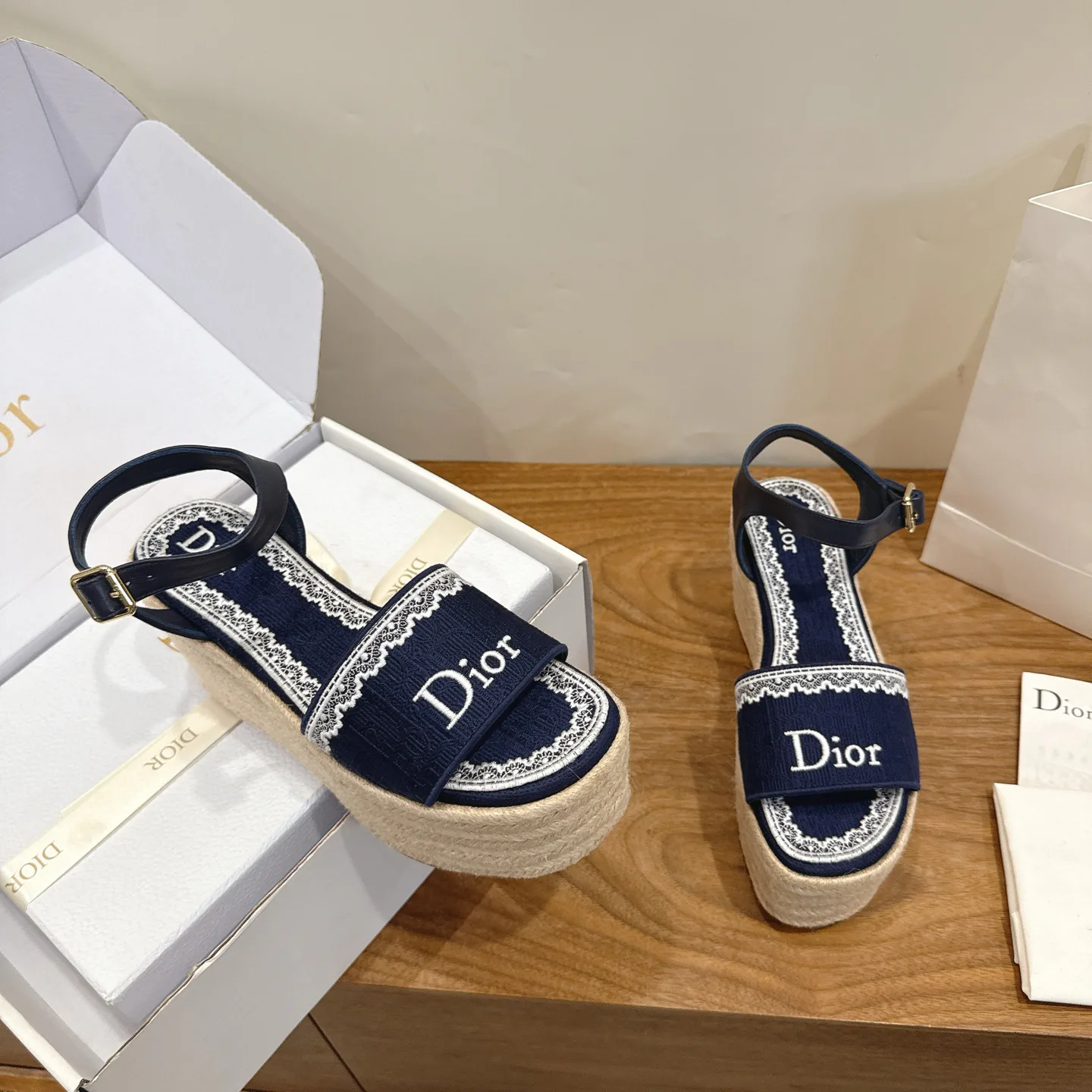 Босоножки Женские Christian Dior 17947073