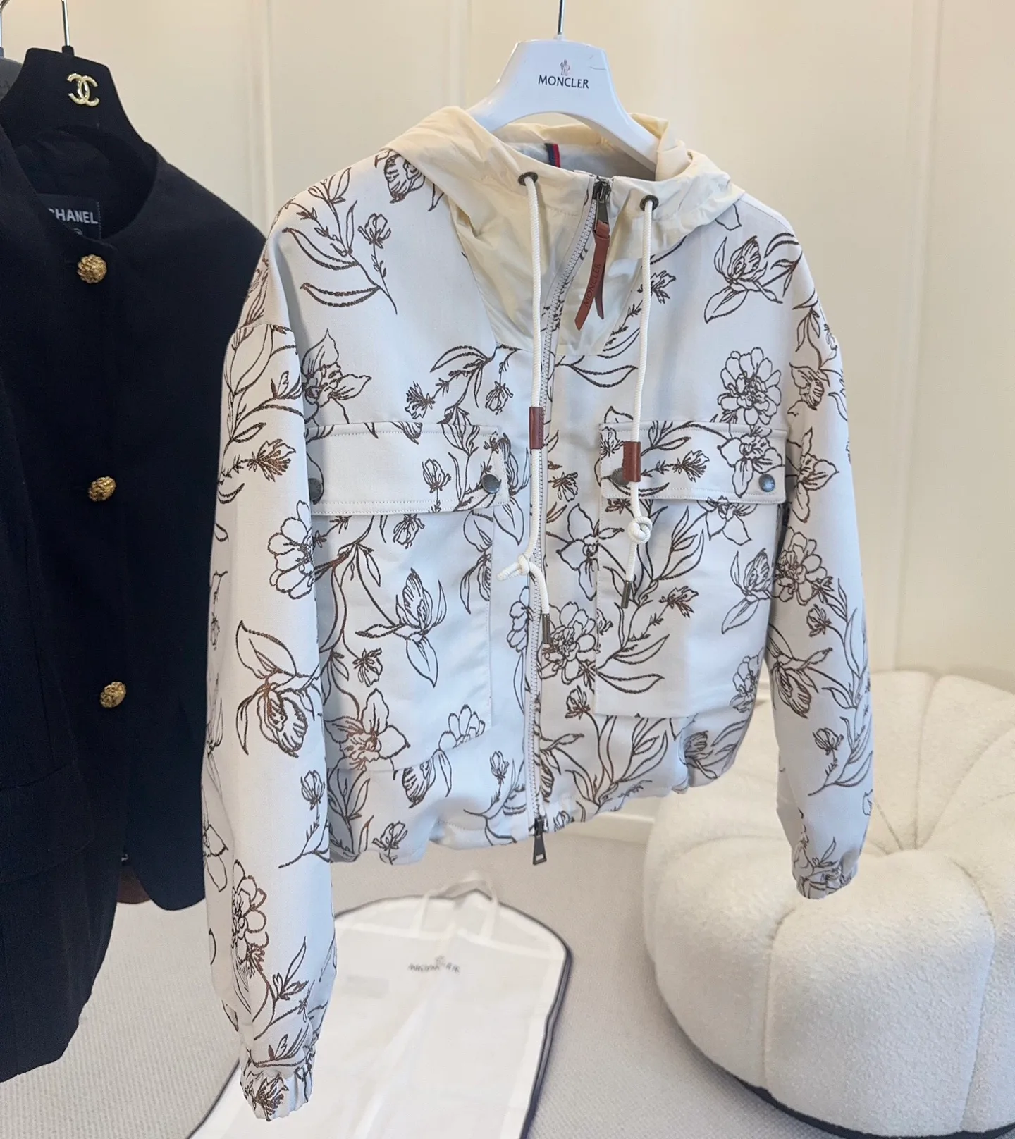 Куртки И Пуховики Женские Moncler 17960280