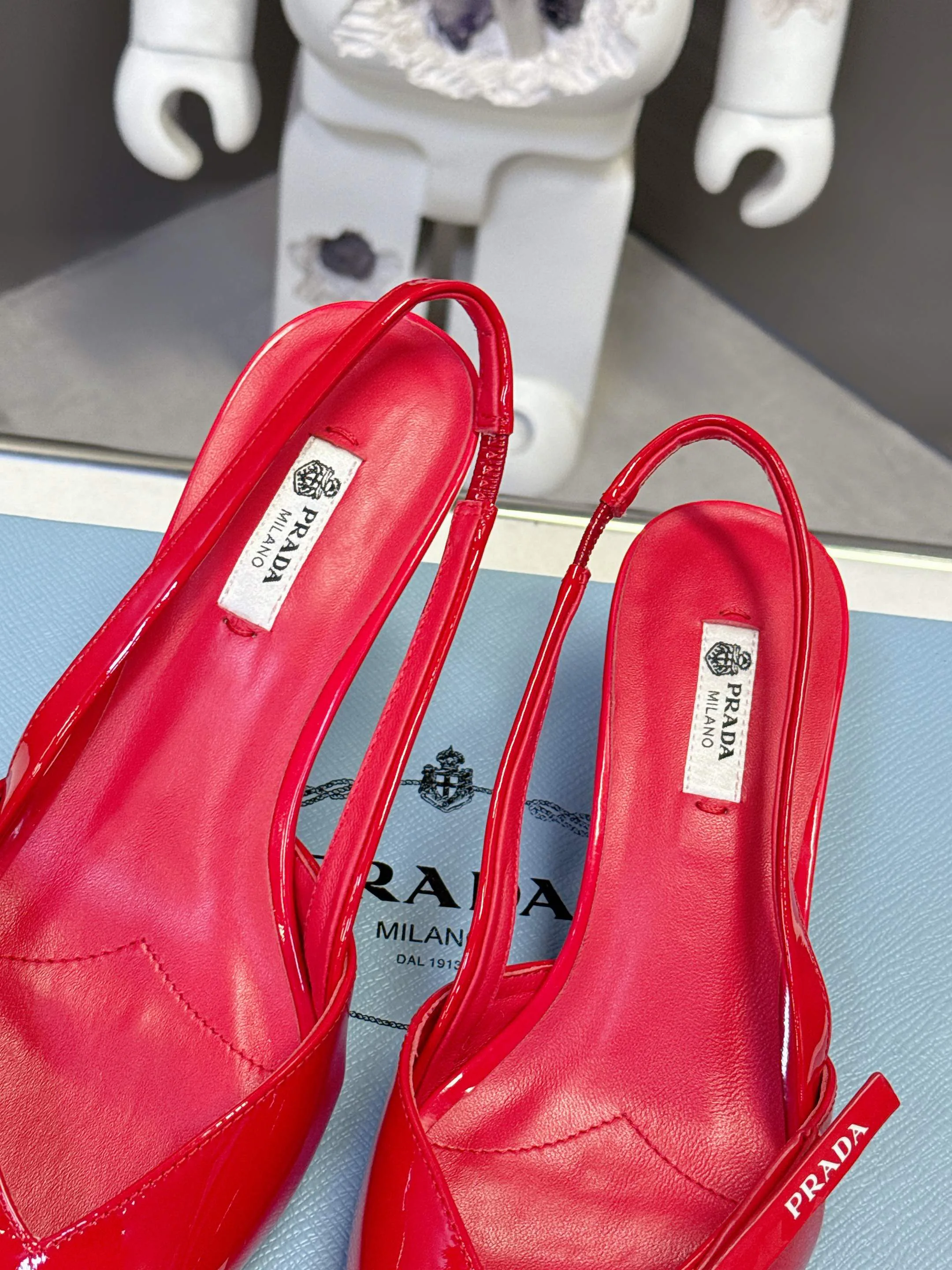 Туфли Женские Prada 18083957