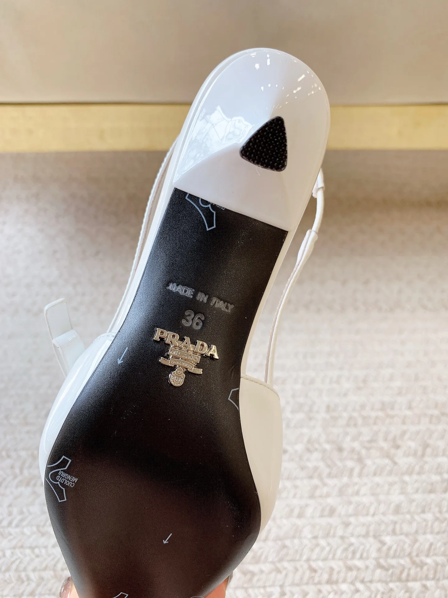 Босоножки Женские Prada 17802487