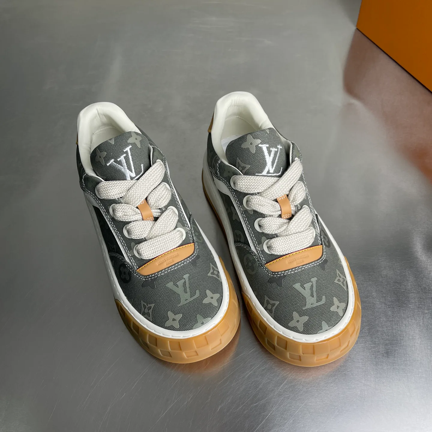 Кеды Мужские Louis Vuitton 12634398