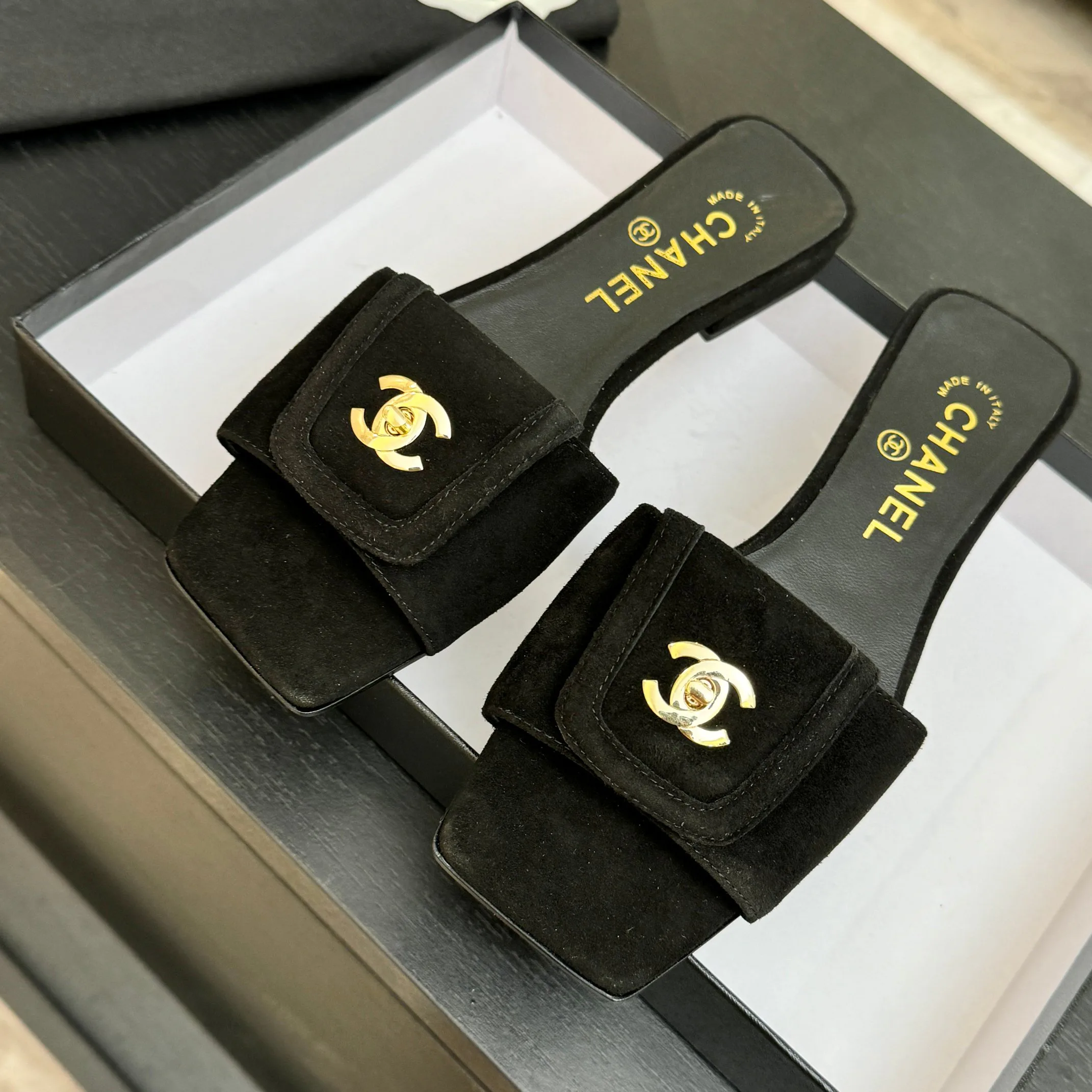 Шлепанцы Женские Chanel 11776996