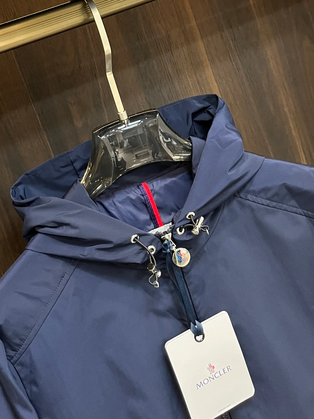 Куртки И Пуховики Женские Moncler 18416885