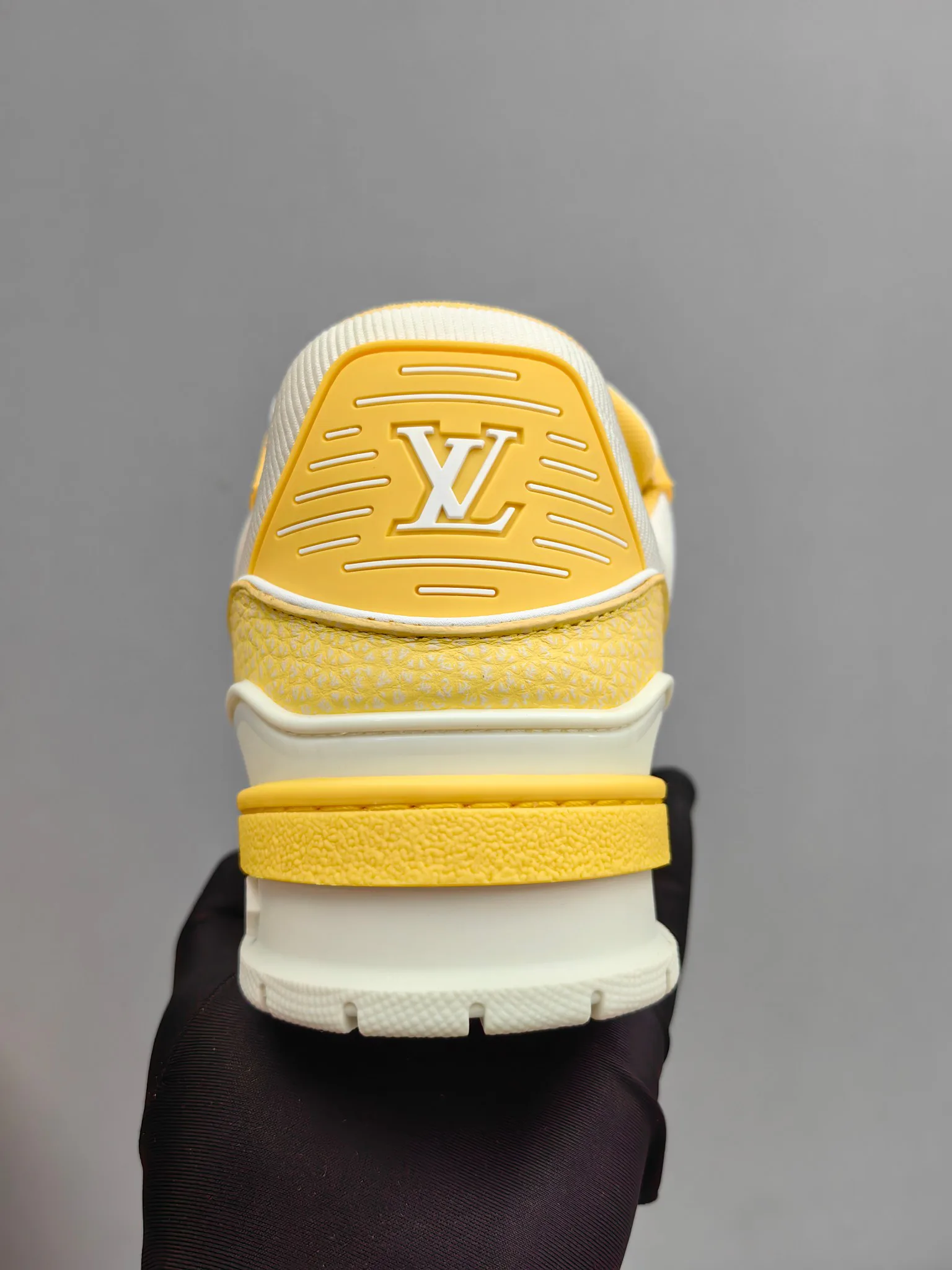 Кроссовки Женские Louis Vuitton 969161