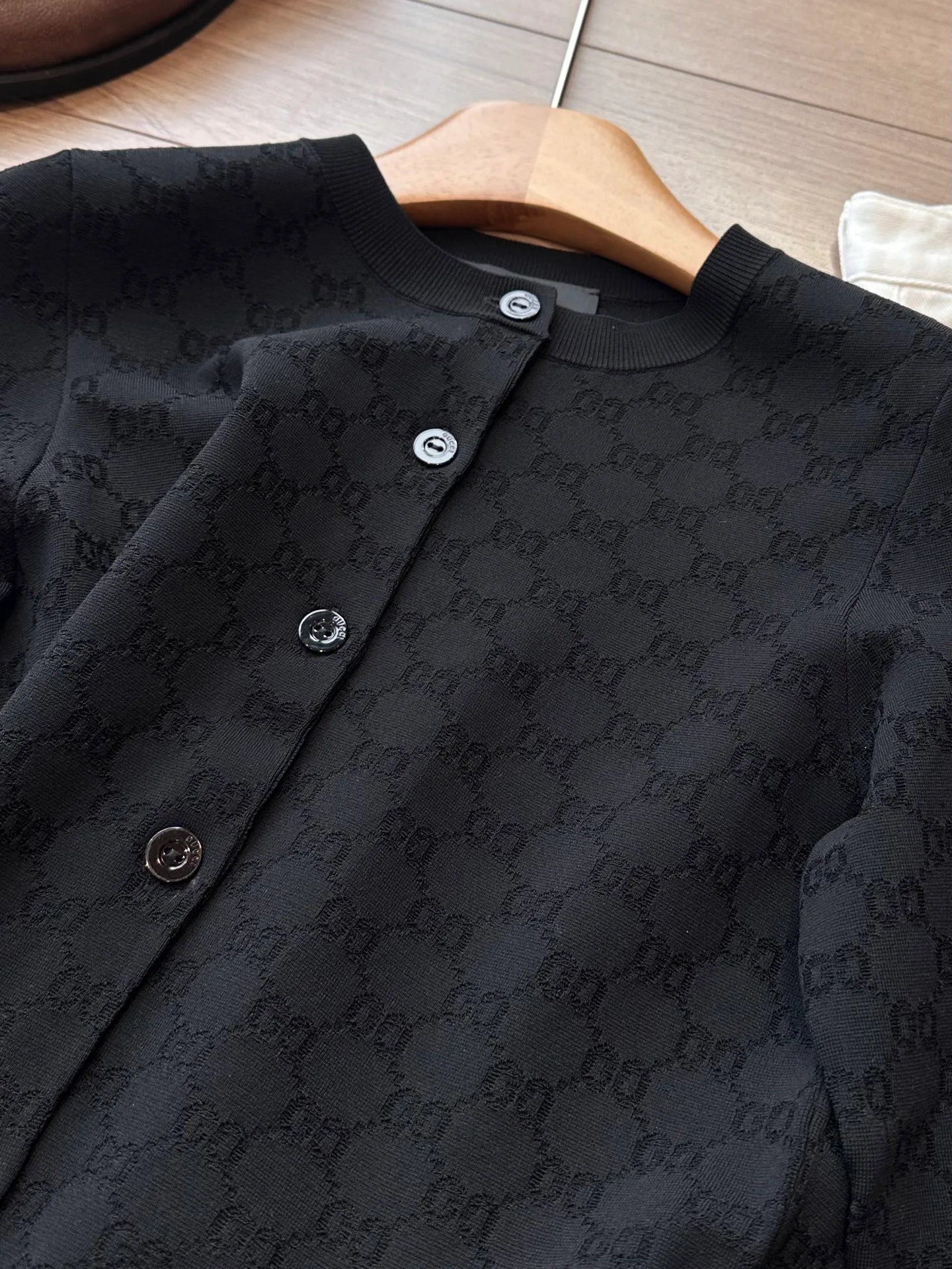 Джемперы И Свитеры Женские Gucci 18099538