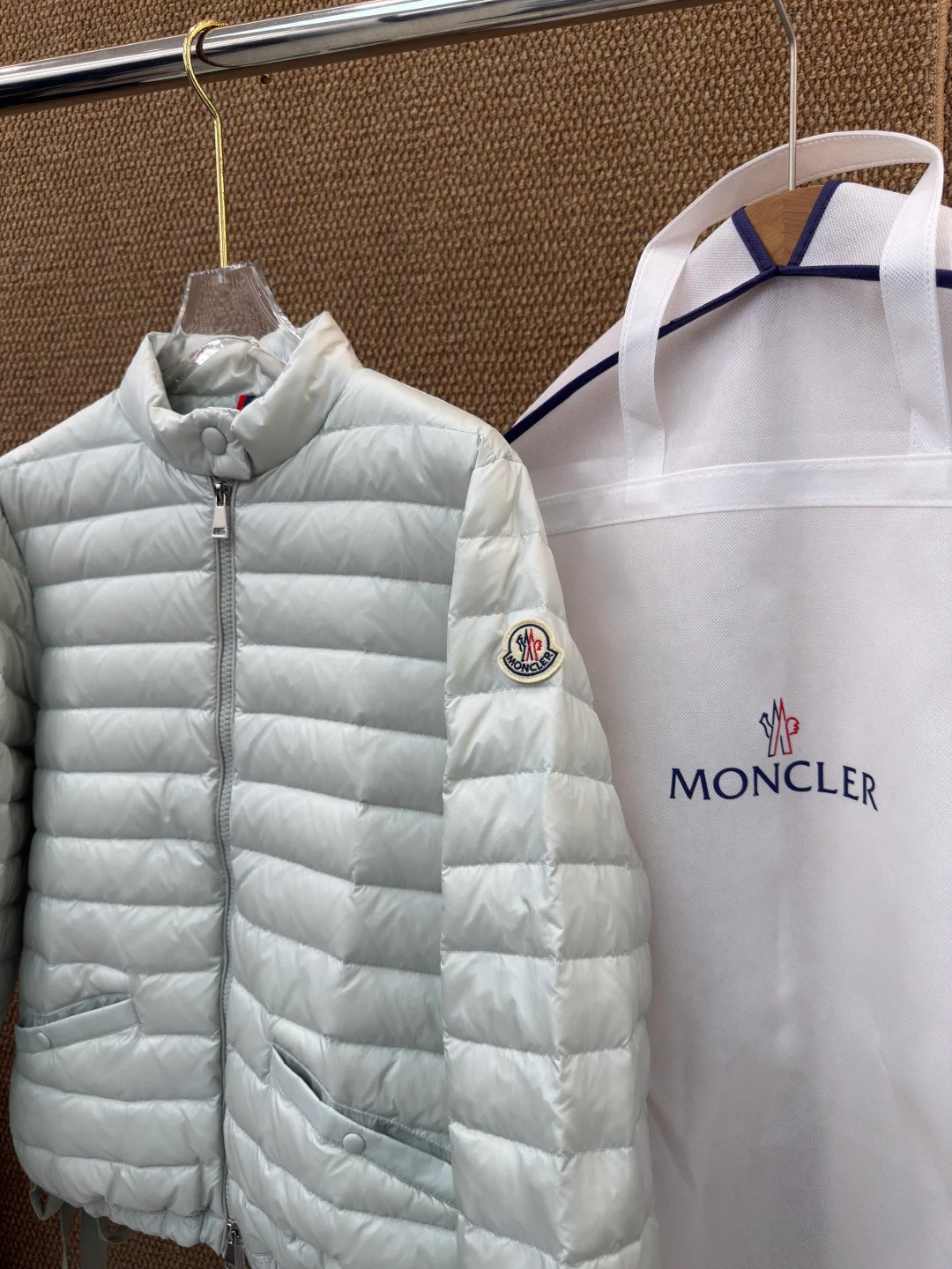 Куртки И Пуховики Женские Moncler 19725076