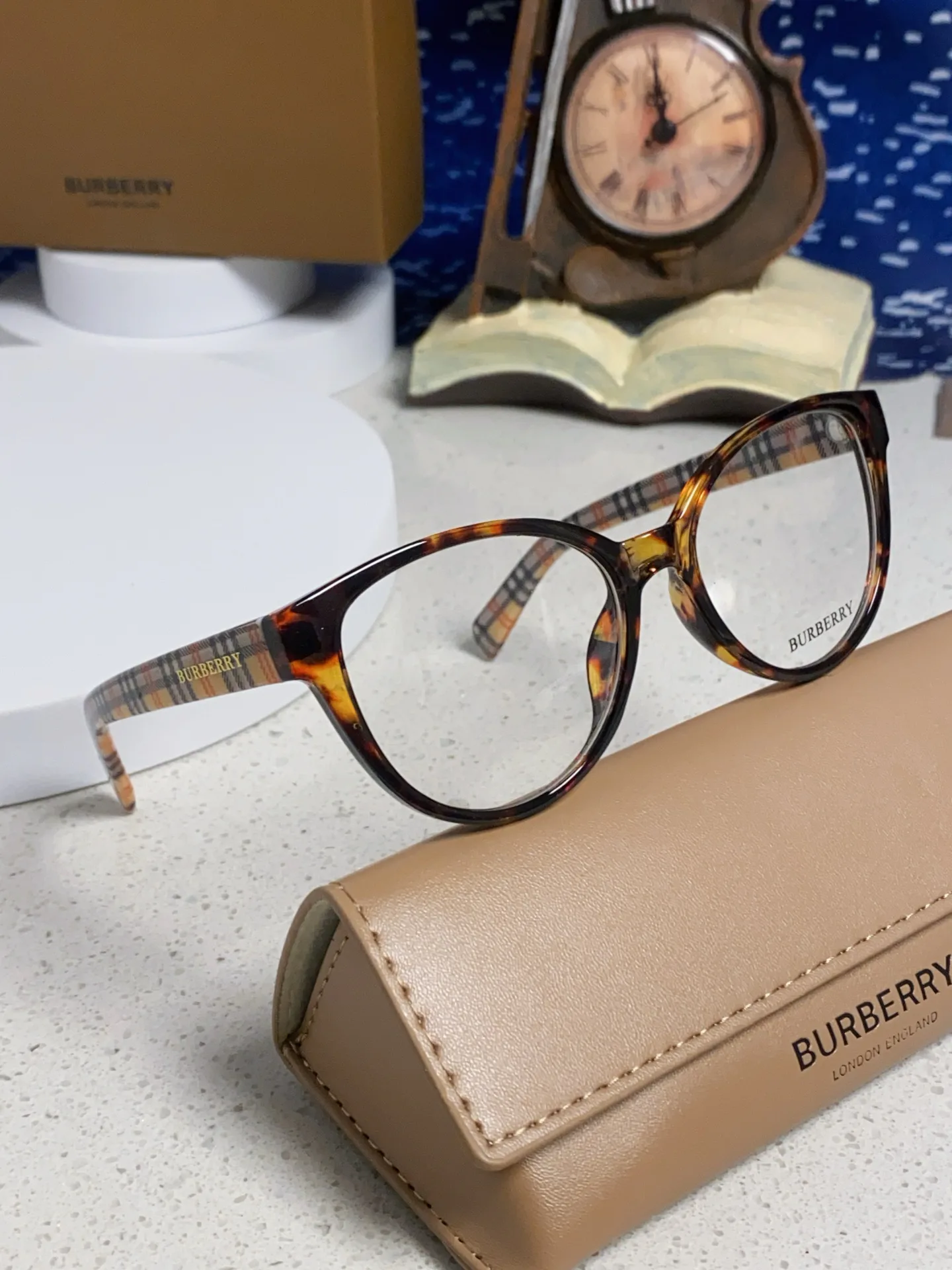 Очки Burberry 13135724